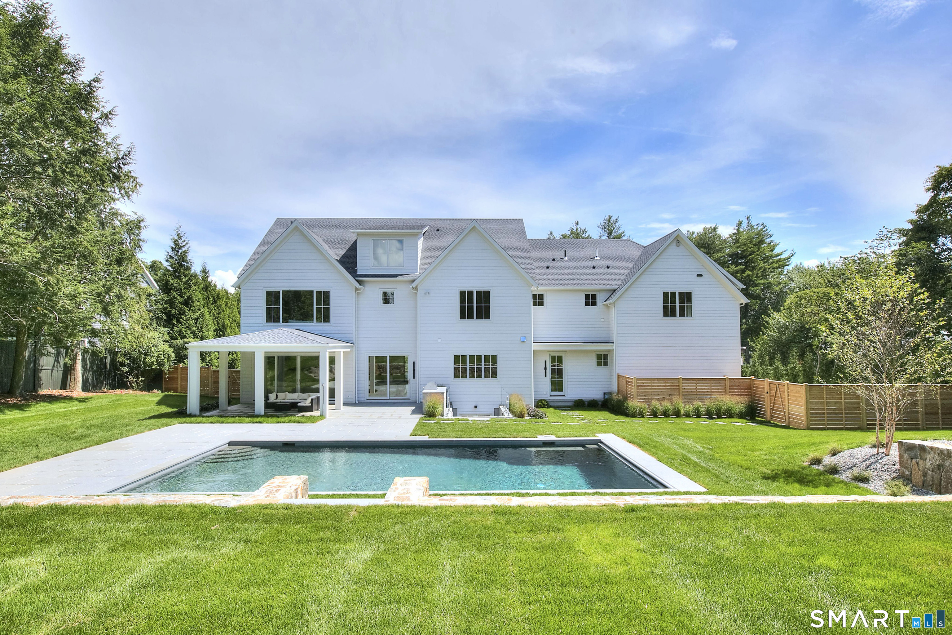 8 Pleasant Valley Lane