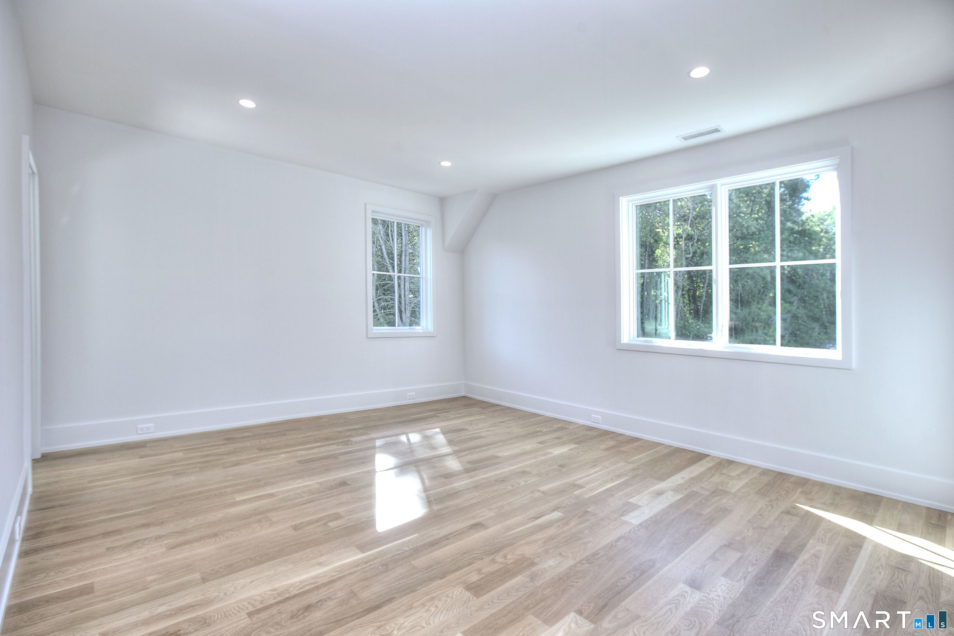 8 Pleasant Valley Lane