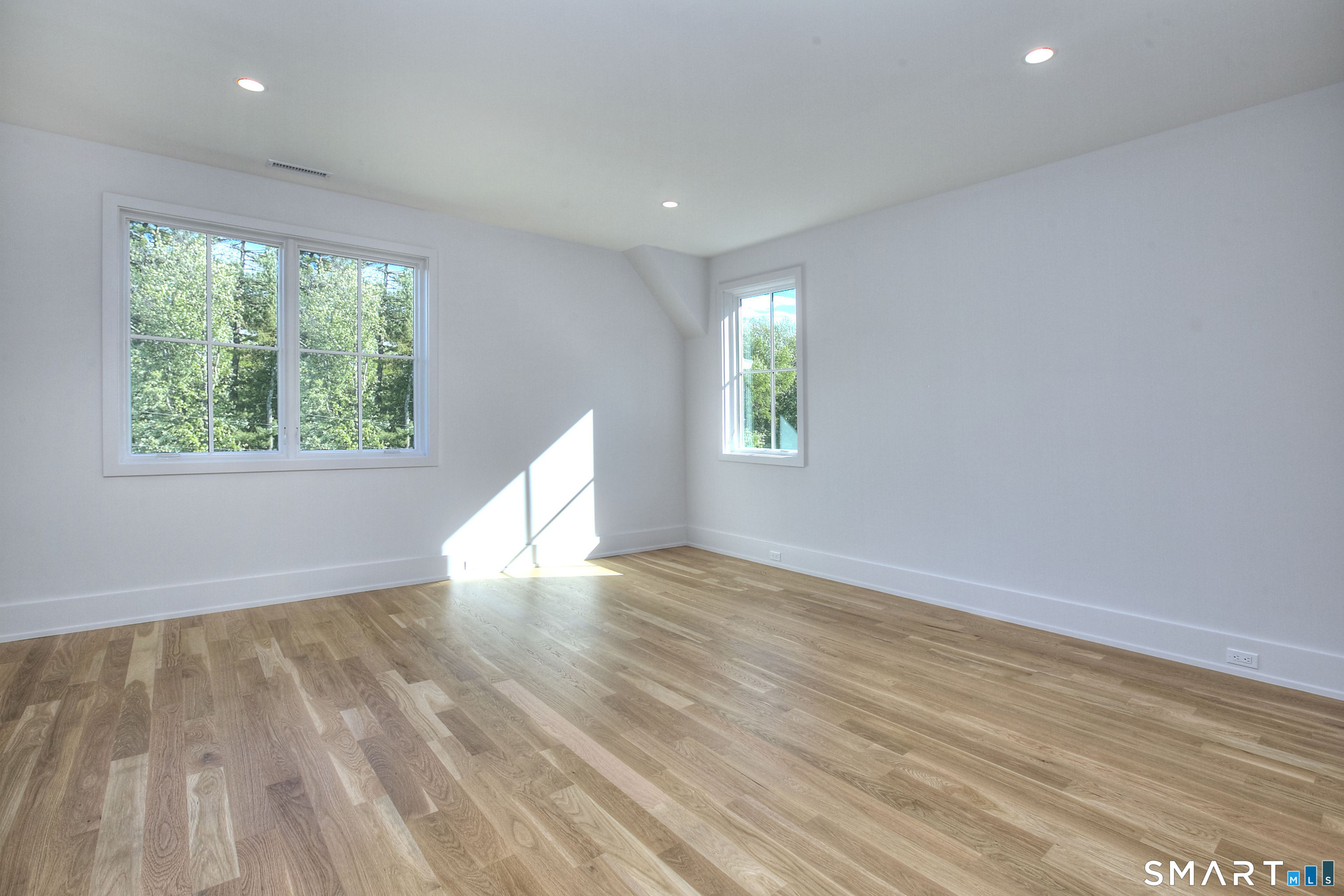 8 Pleasant Valley Lane