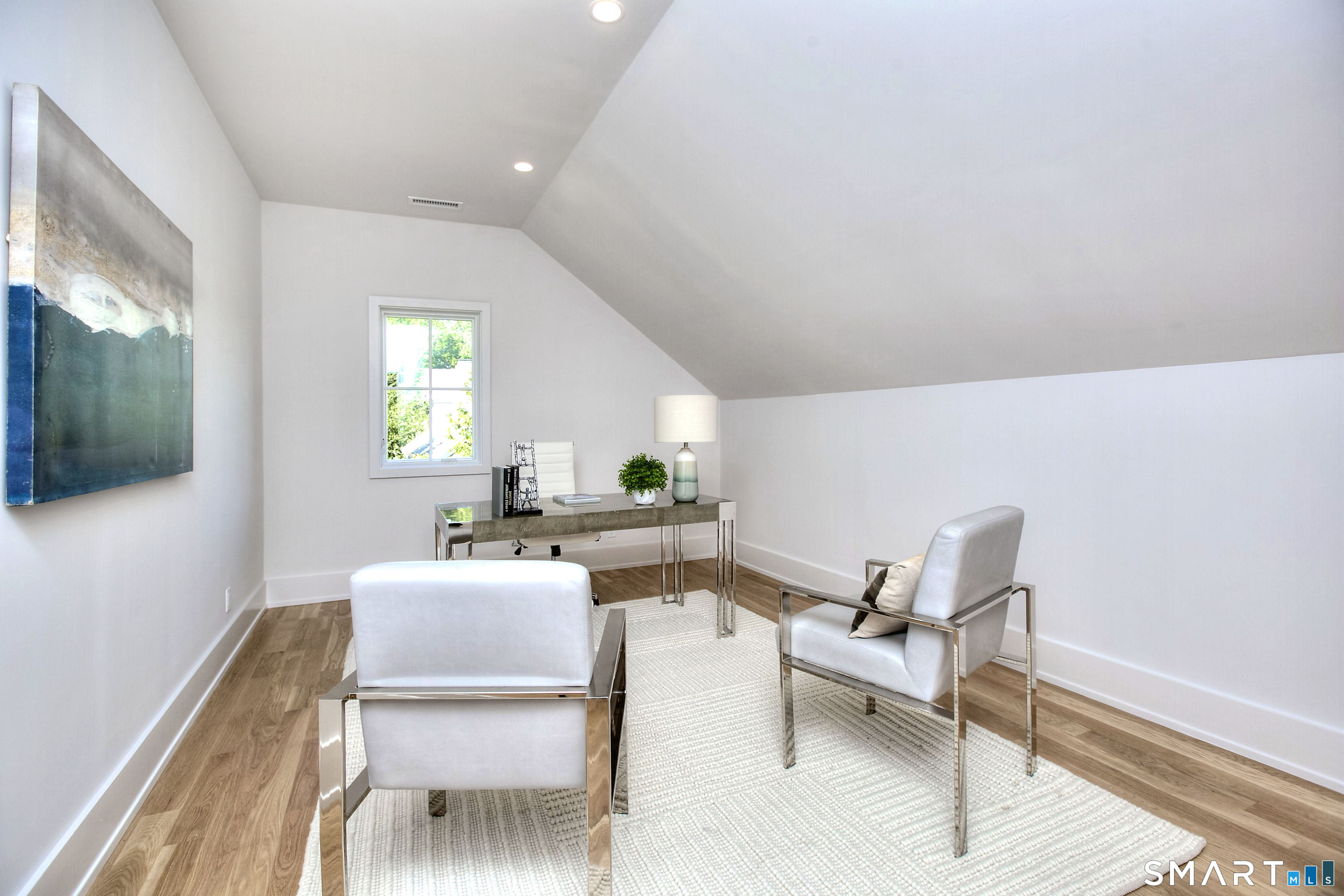 8 Pleasant Valley Lane