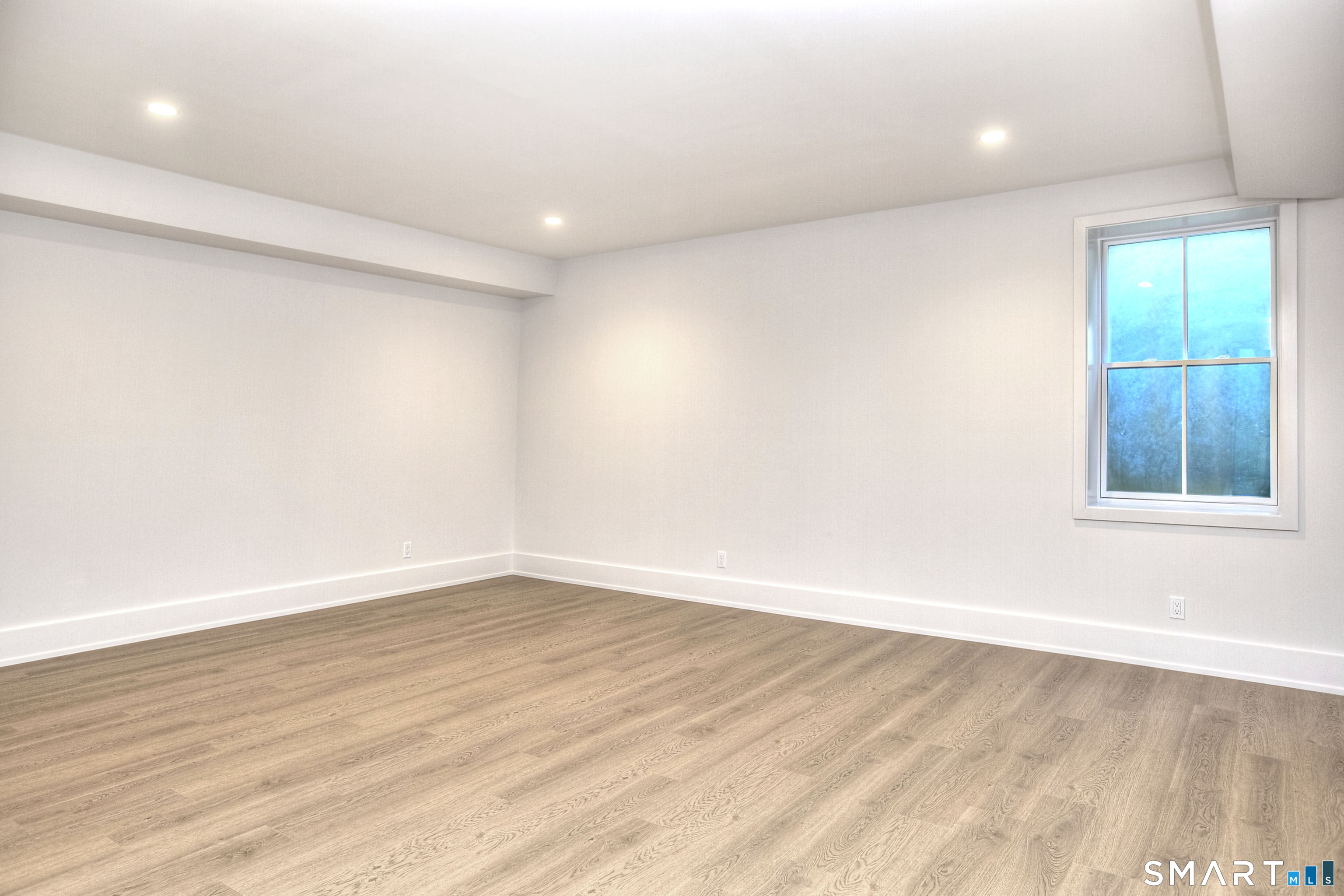 8 Pleasant Valley Lane