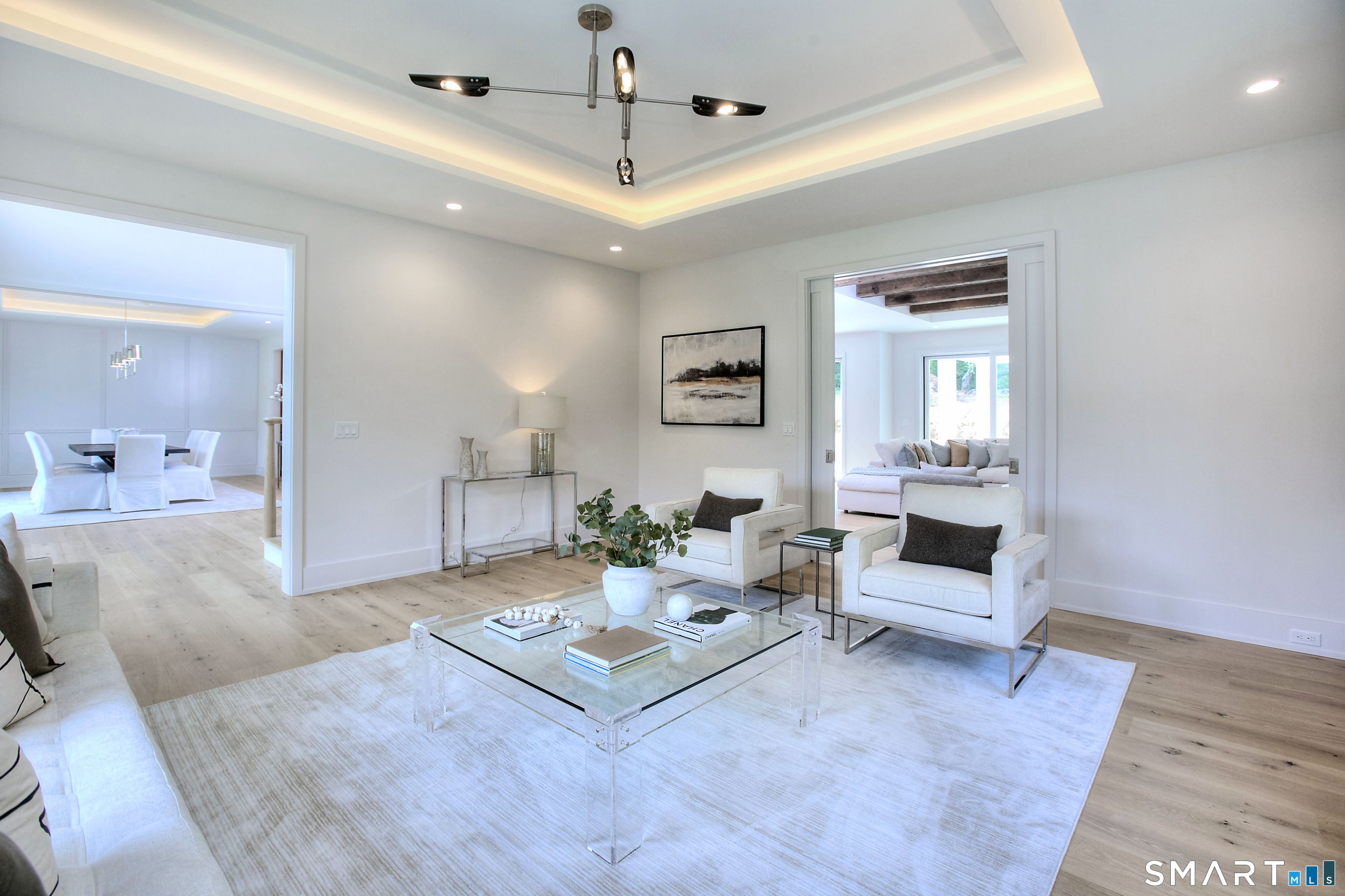 8 Pleasant Valley Lane