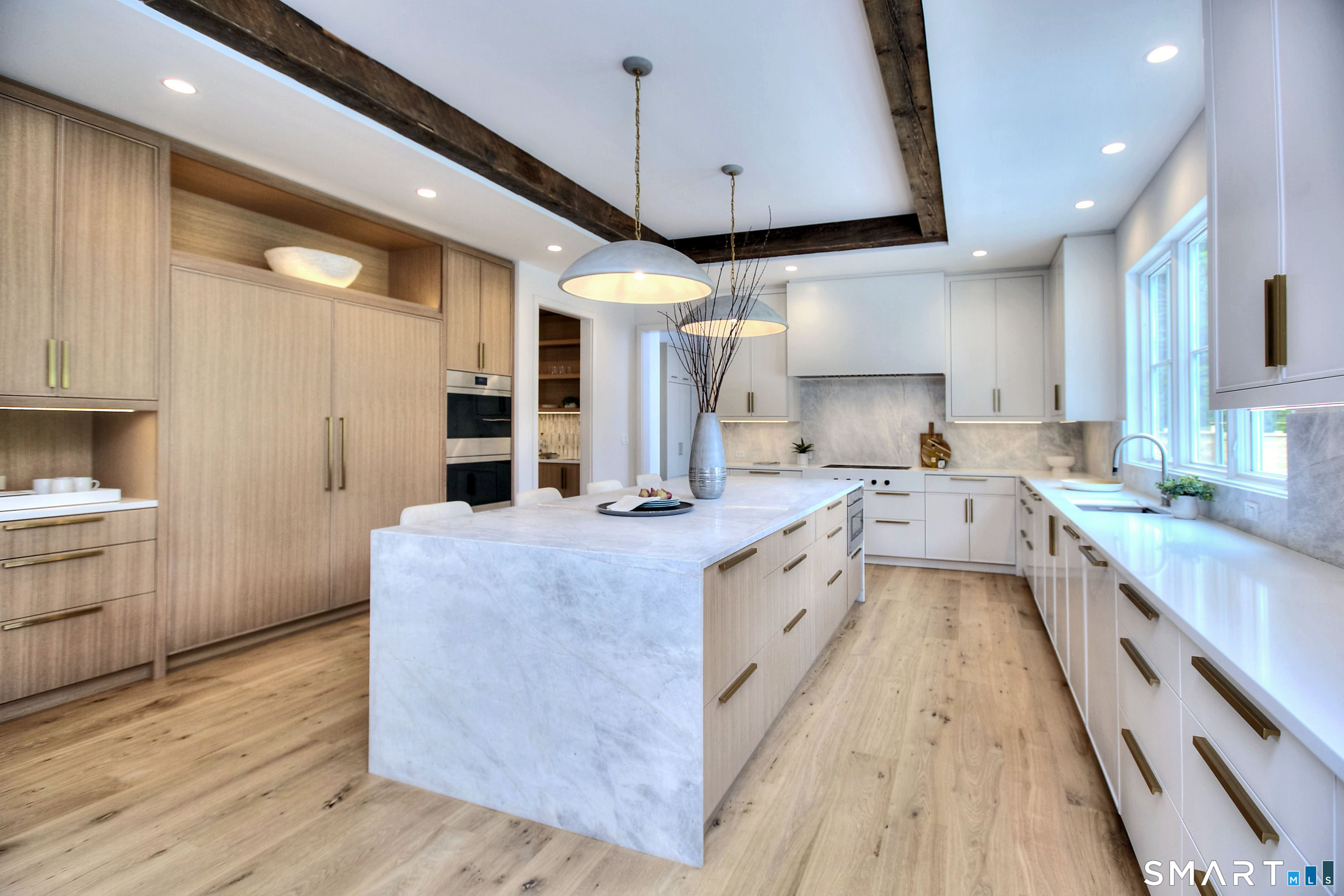 8 Pleasant Valley Lane
