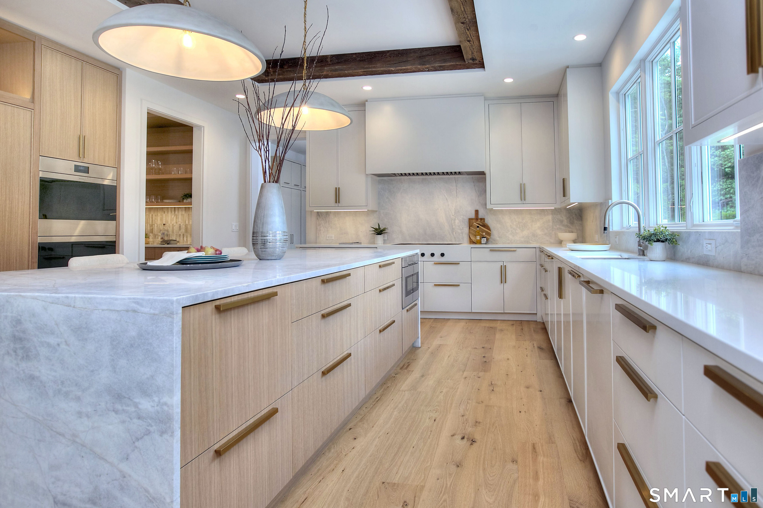 8 Pleasant Valley Lane