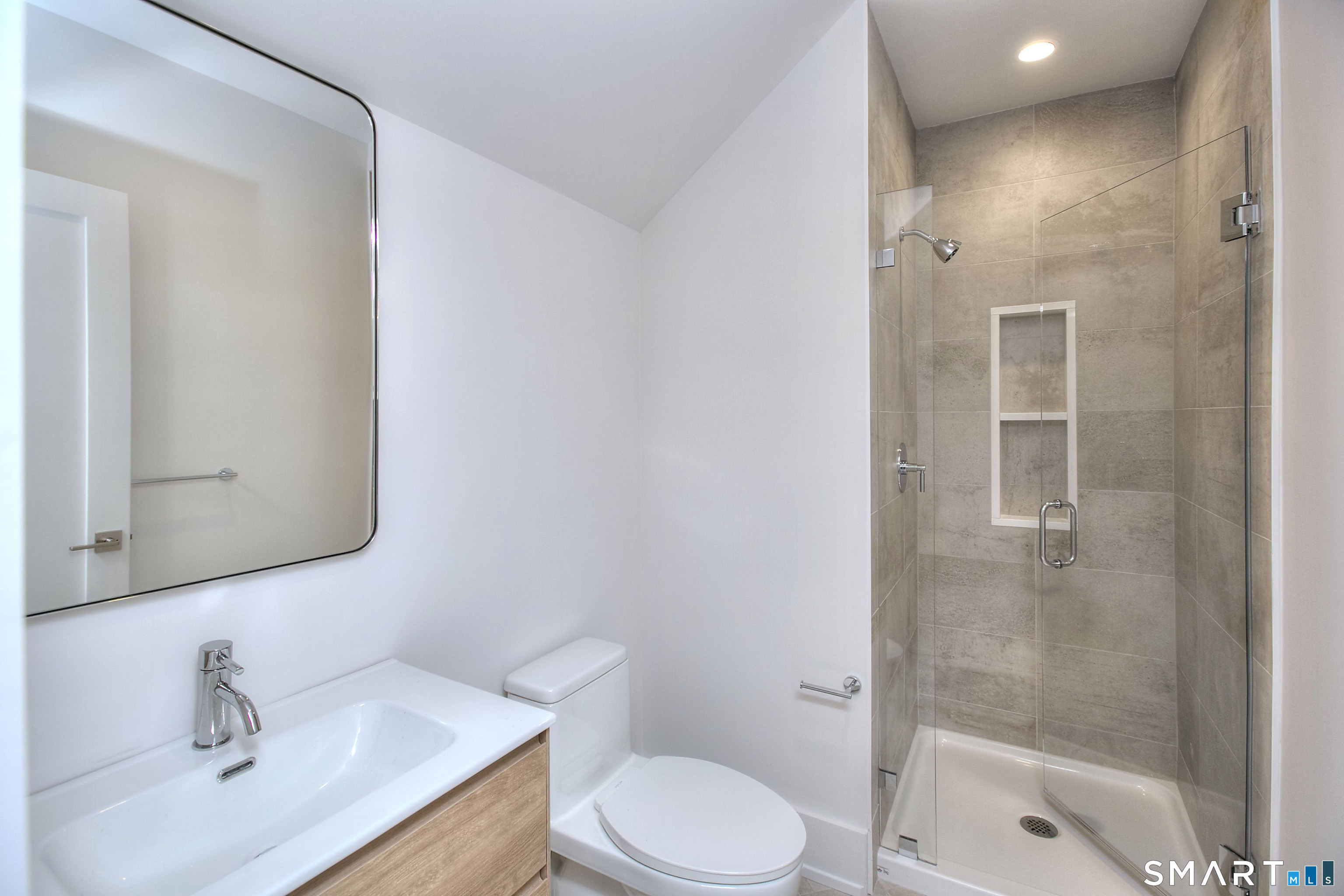 8 Pleasant Valley Lane
