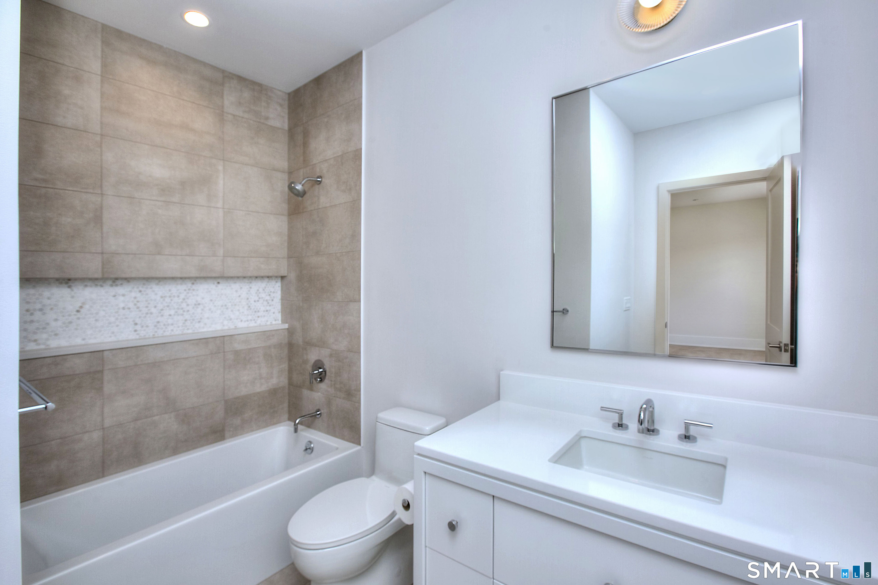 8 Pleasant Valley Lane