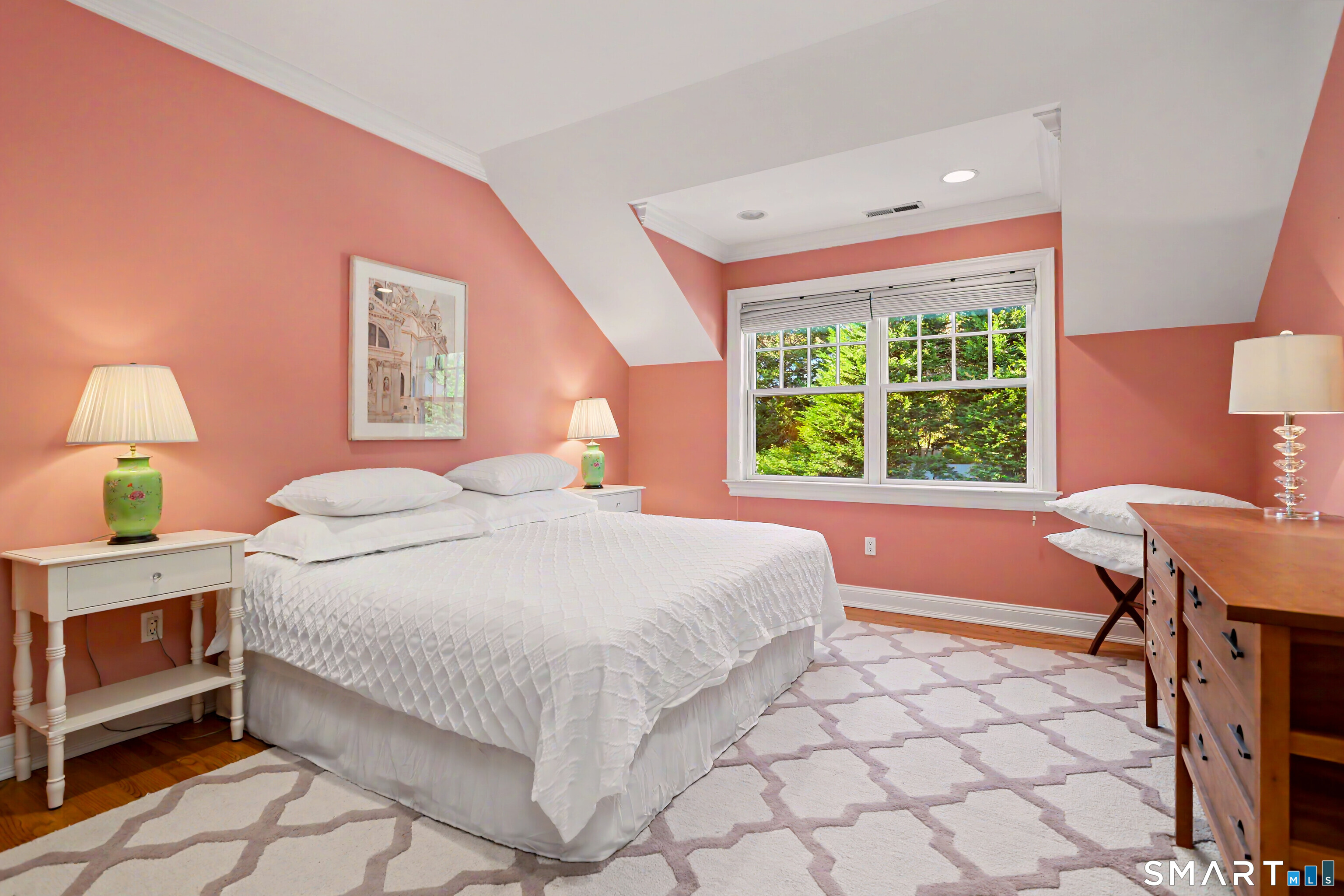 7 Pond Edge Road
