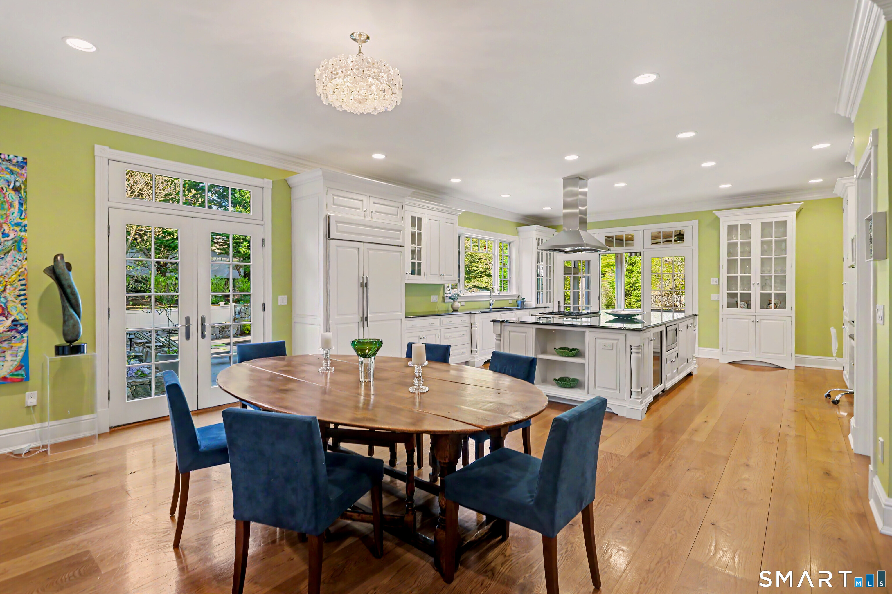7 Pond Edge Road