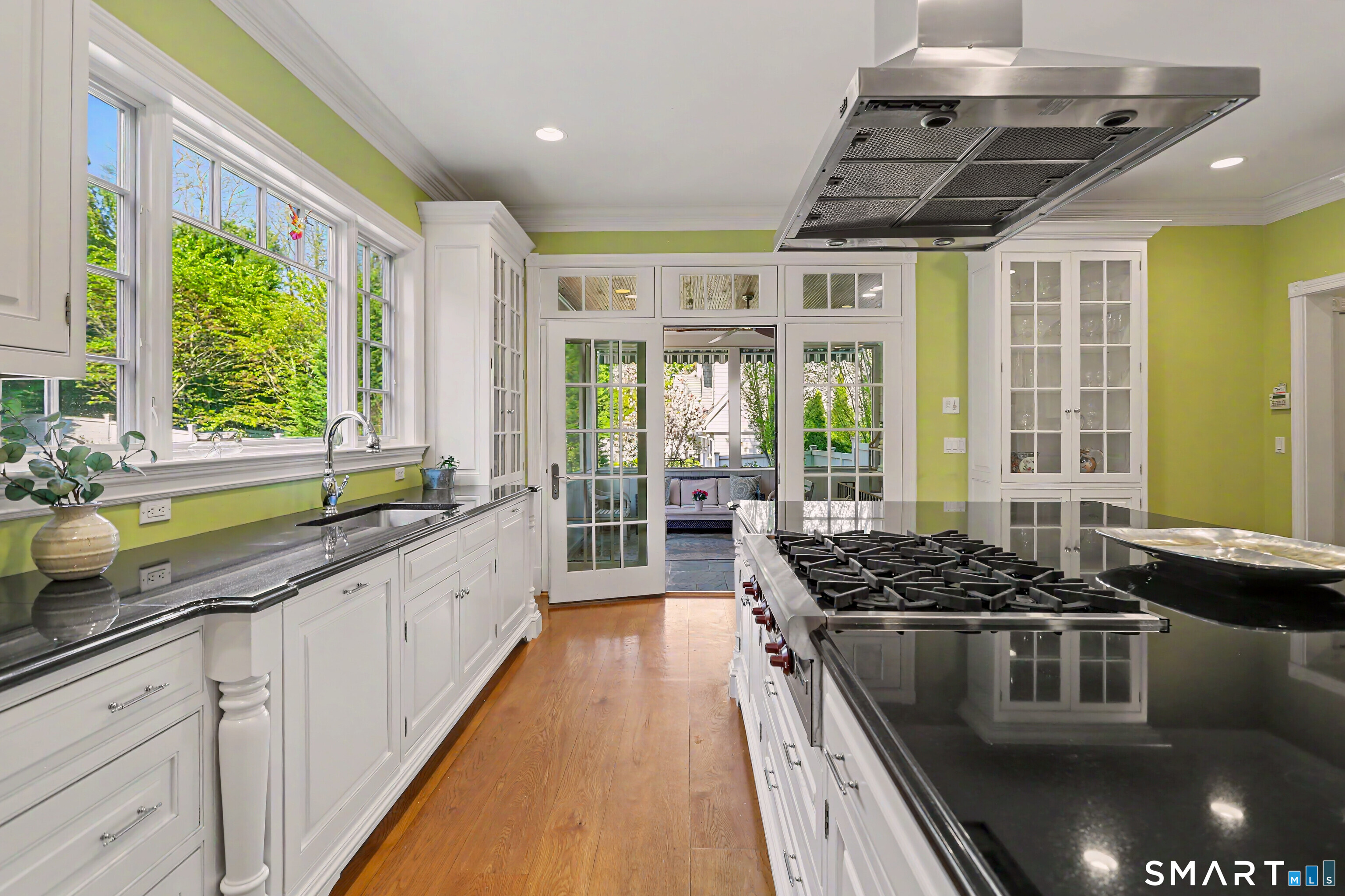 7 Pond Edge Road