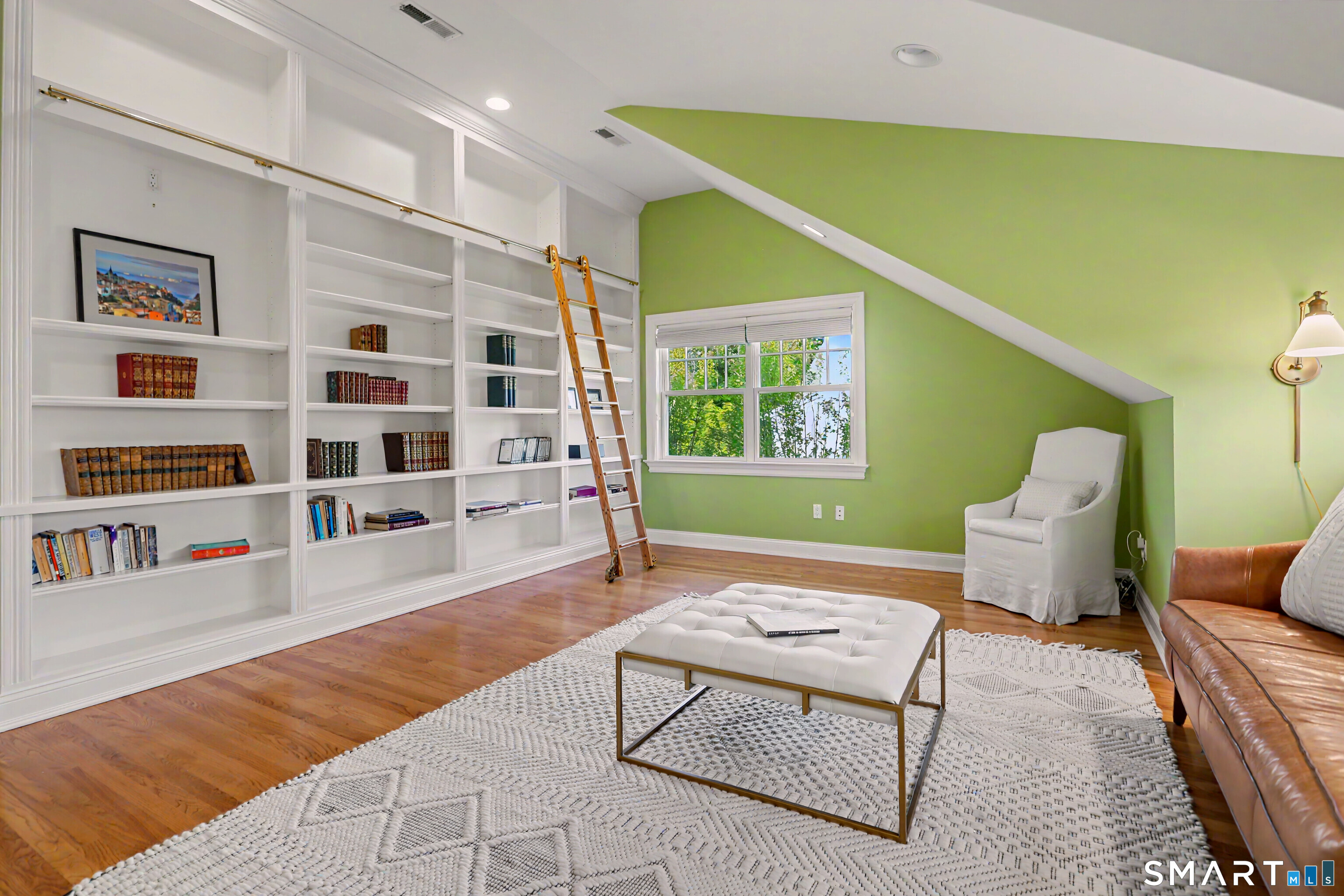 7 Pond Edge Road