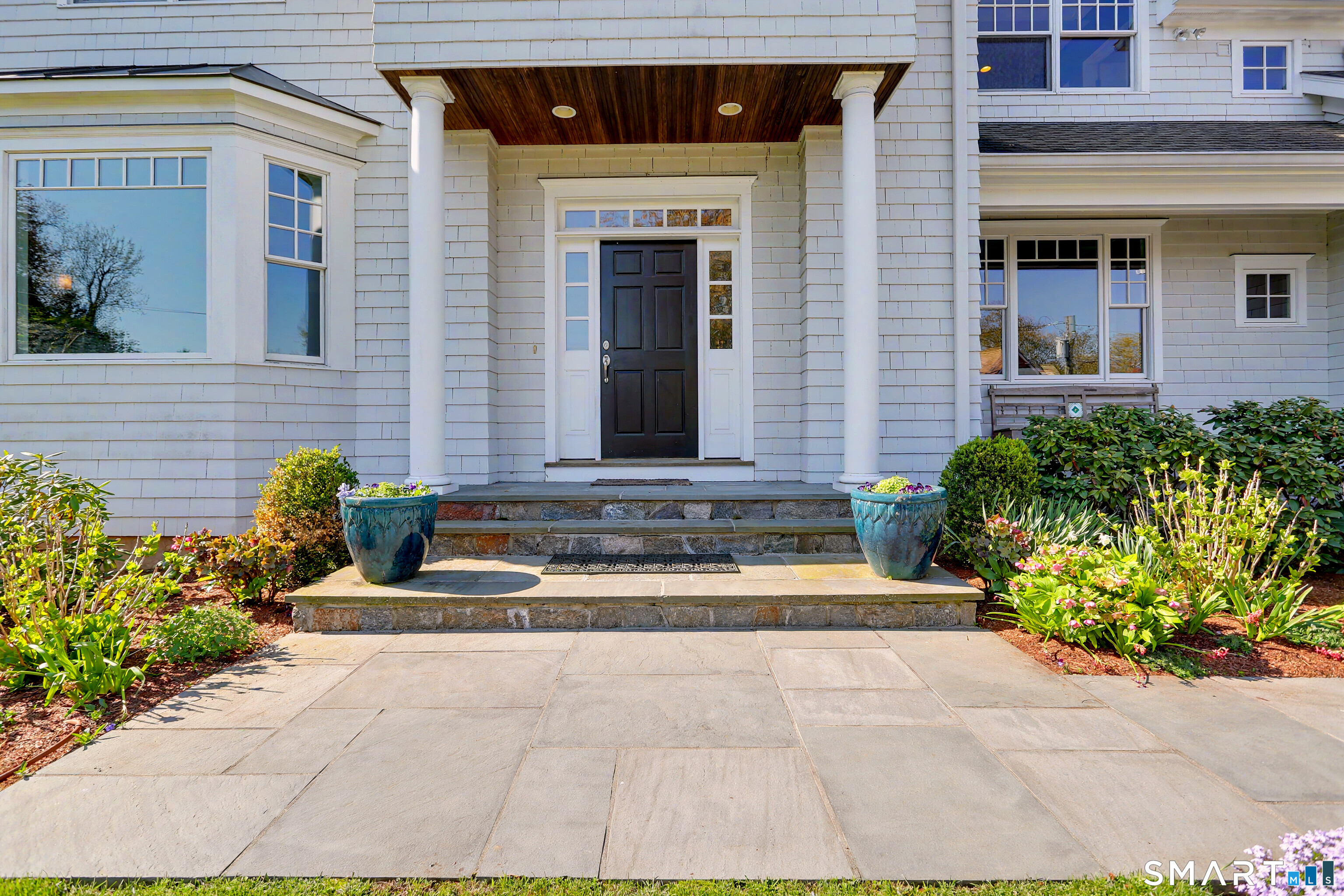 7 Pond Edge Road