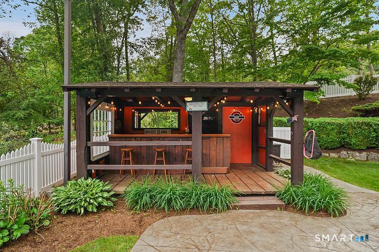 2 Grassy Plains Road