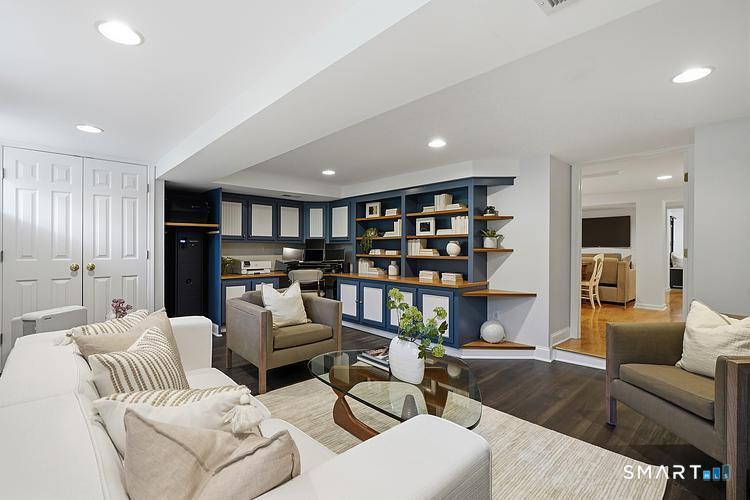 2 Grassy Plains Road