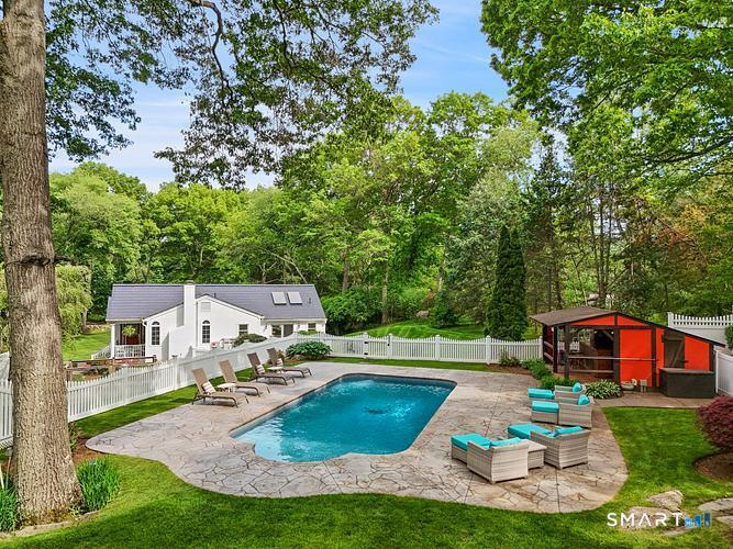 2 Grassy Plains Road