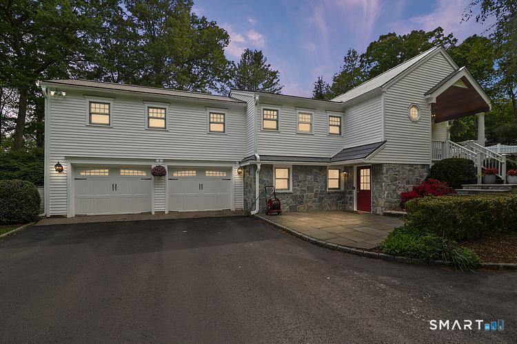2 Grassy Plains Road