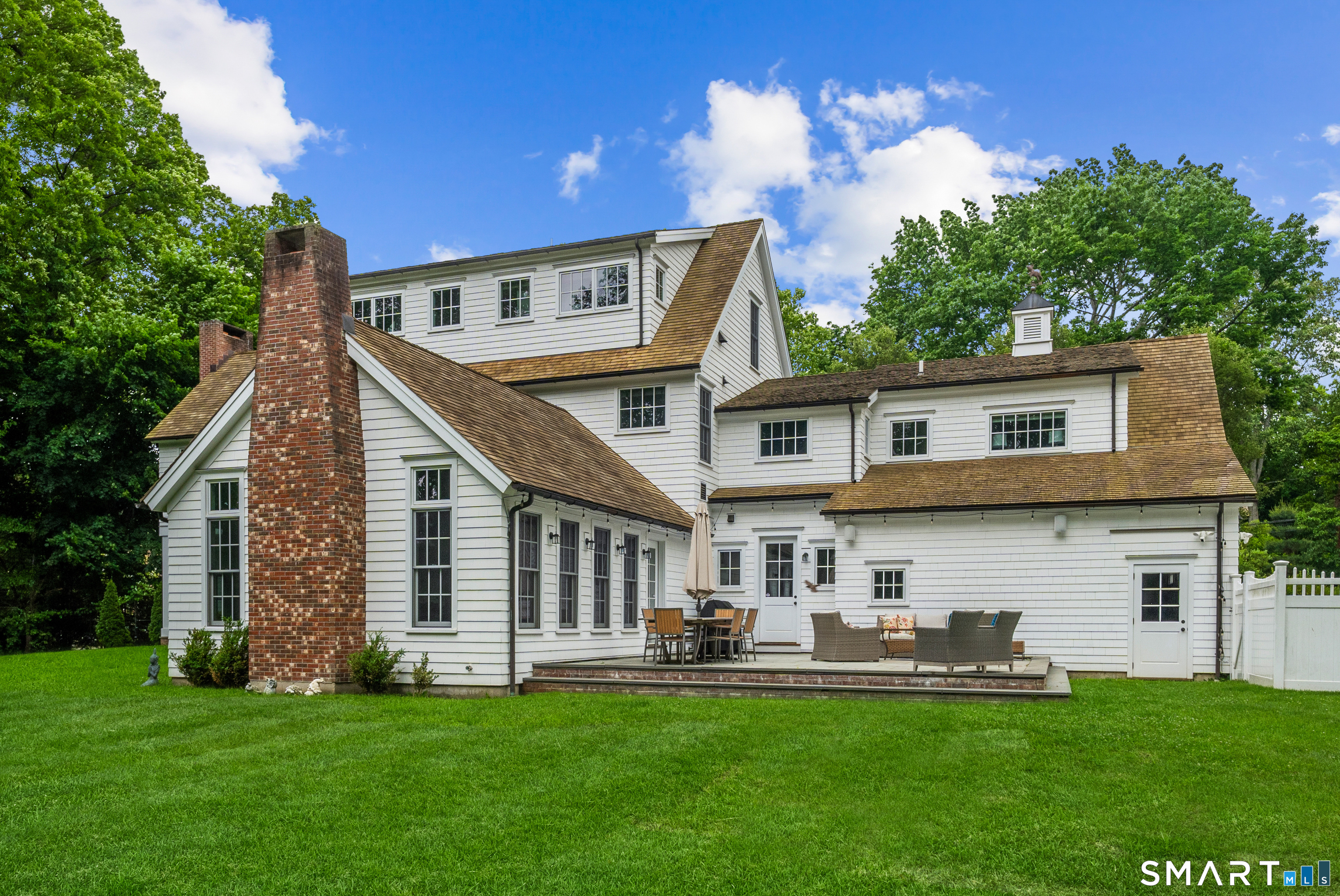 22 Sturges Commons