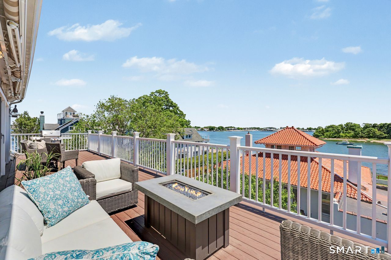 4 Harbor View Avenue