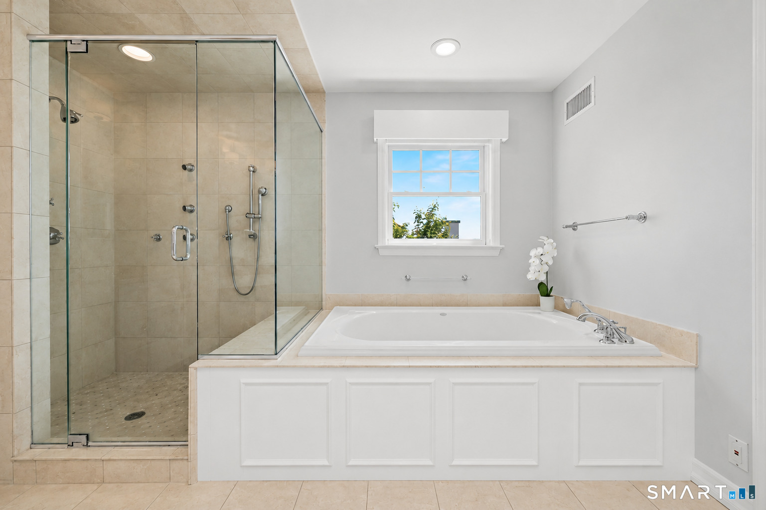 4 Harbor View Avenue