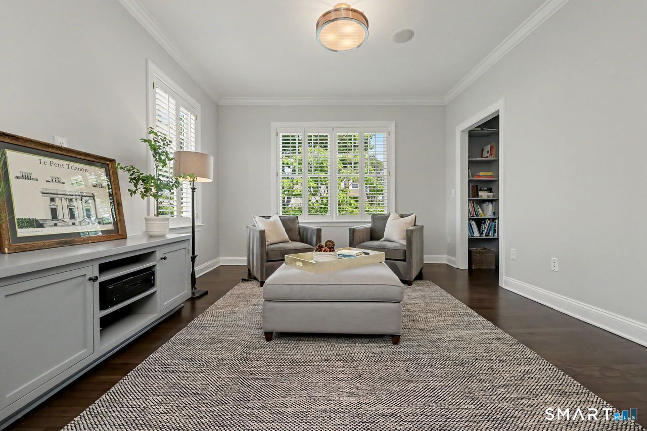 4 Harbor View Avenue