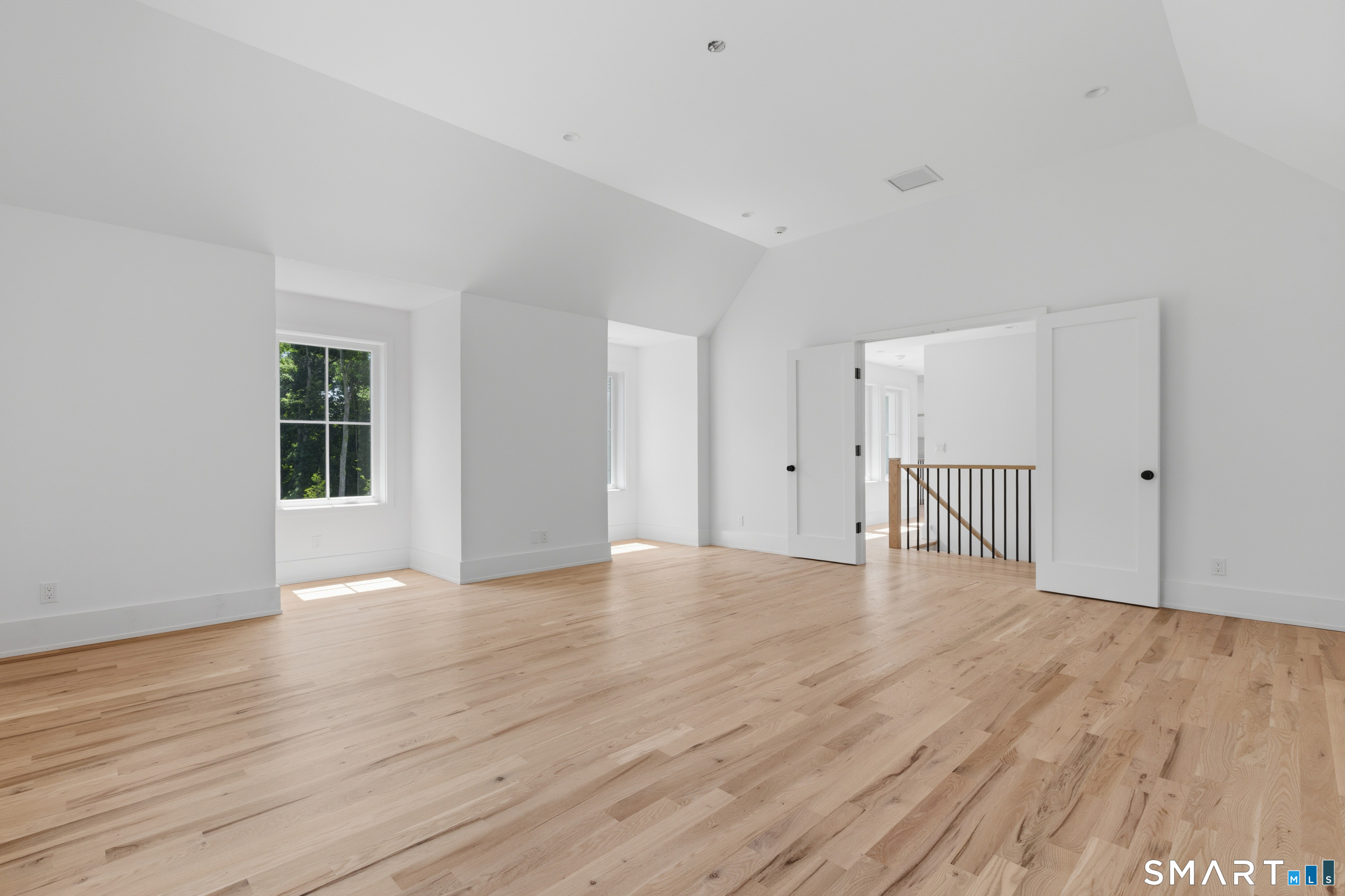 13 Edgemarth Hill Road