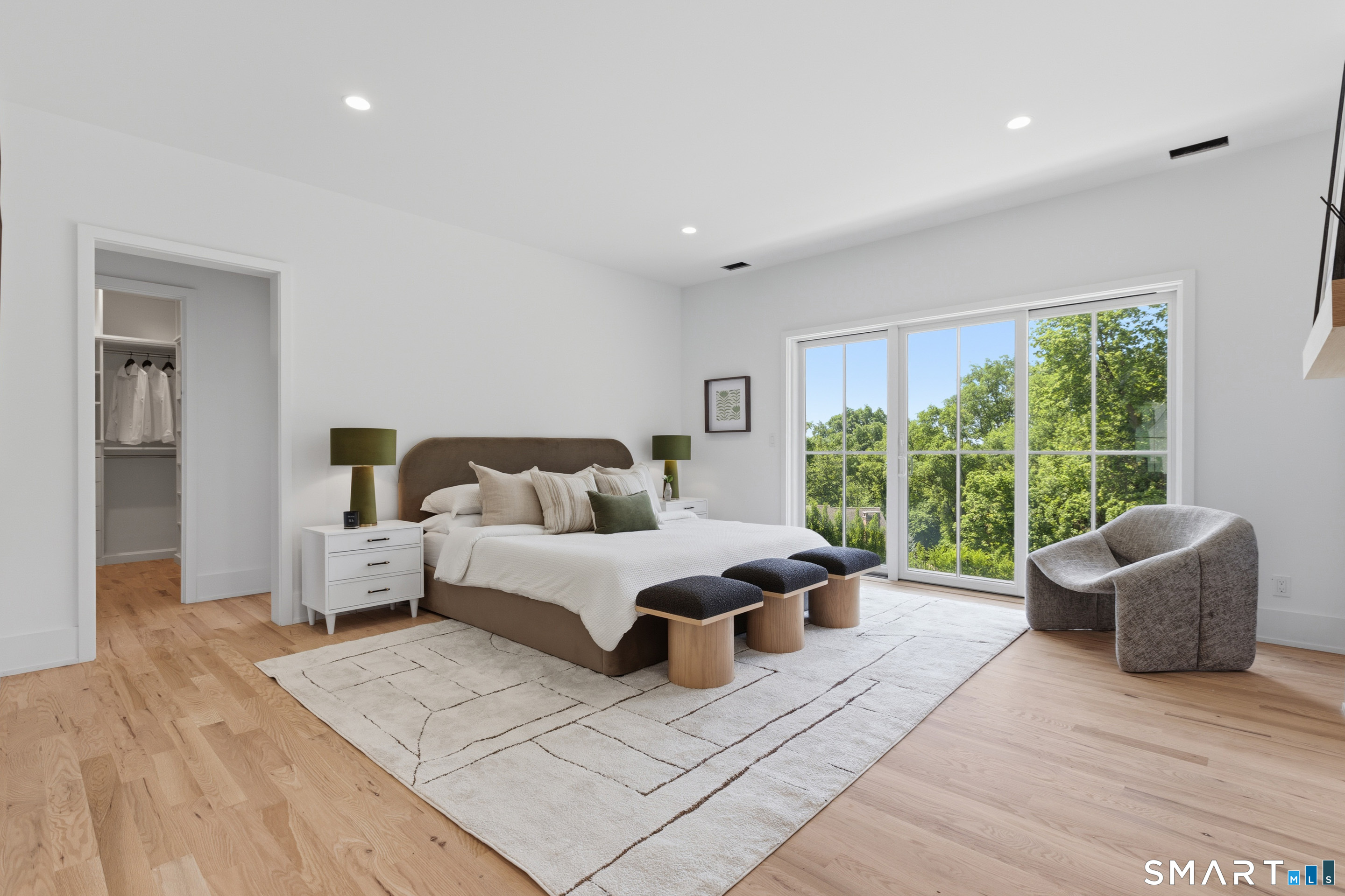 13 Edgemarth Hill Road