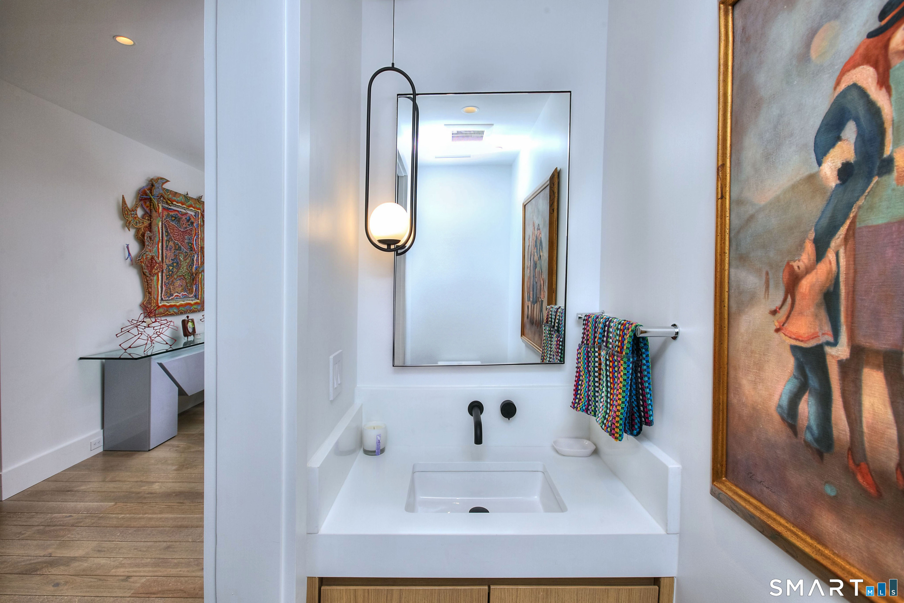 41 Richmondville Avenue Unit: 102