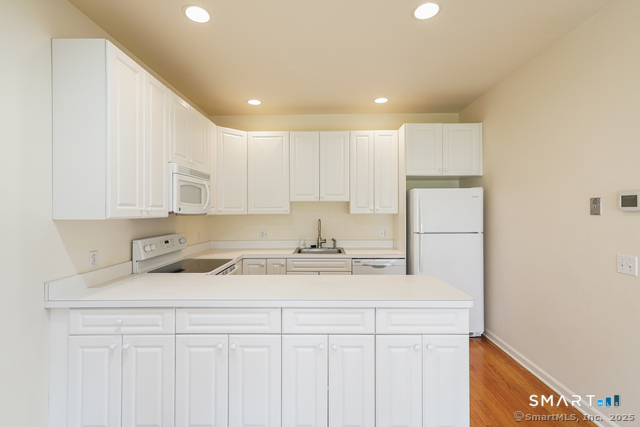 2435 Bedford Street Unit: 21HH