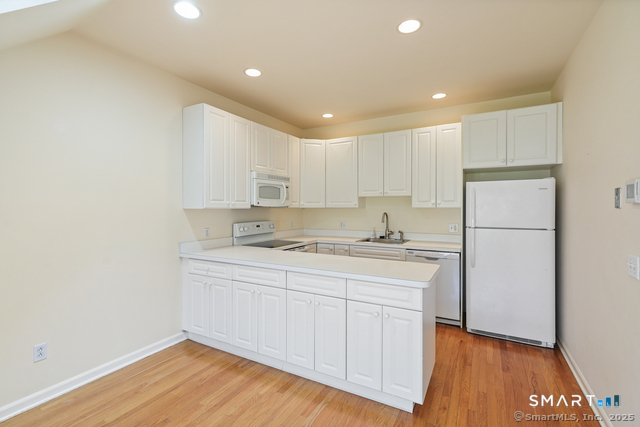 2435 Bedford Street Unit: 21HH