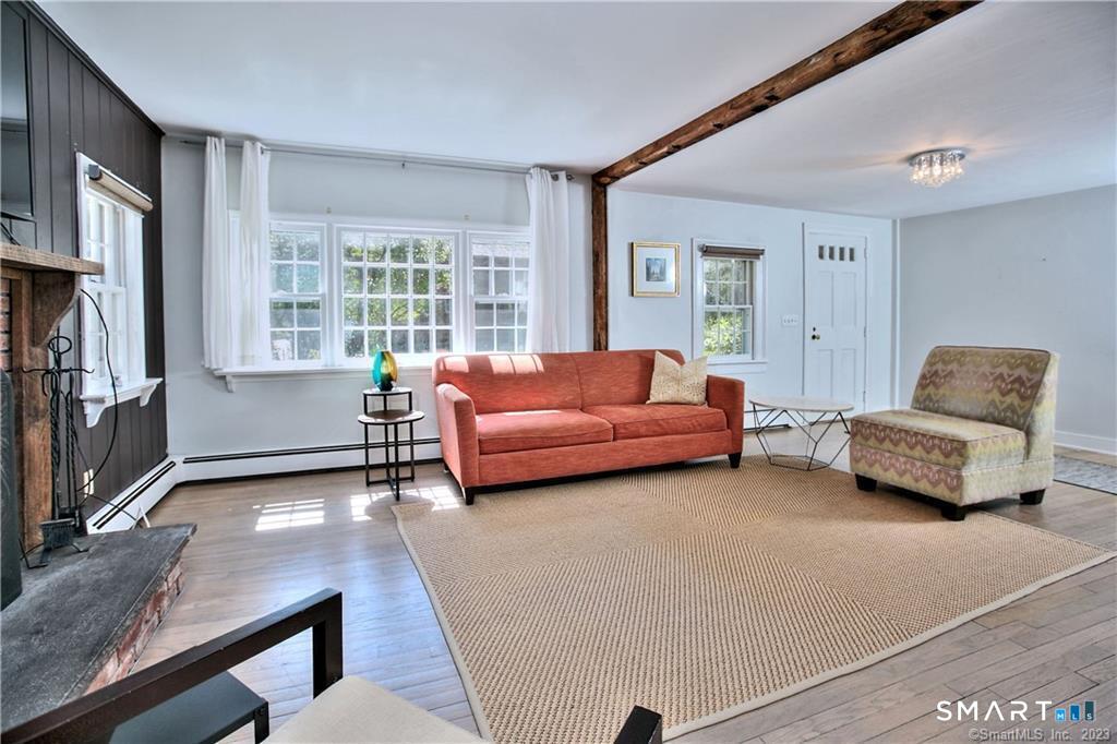 284 Lyons Plain Road