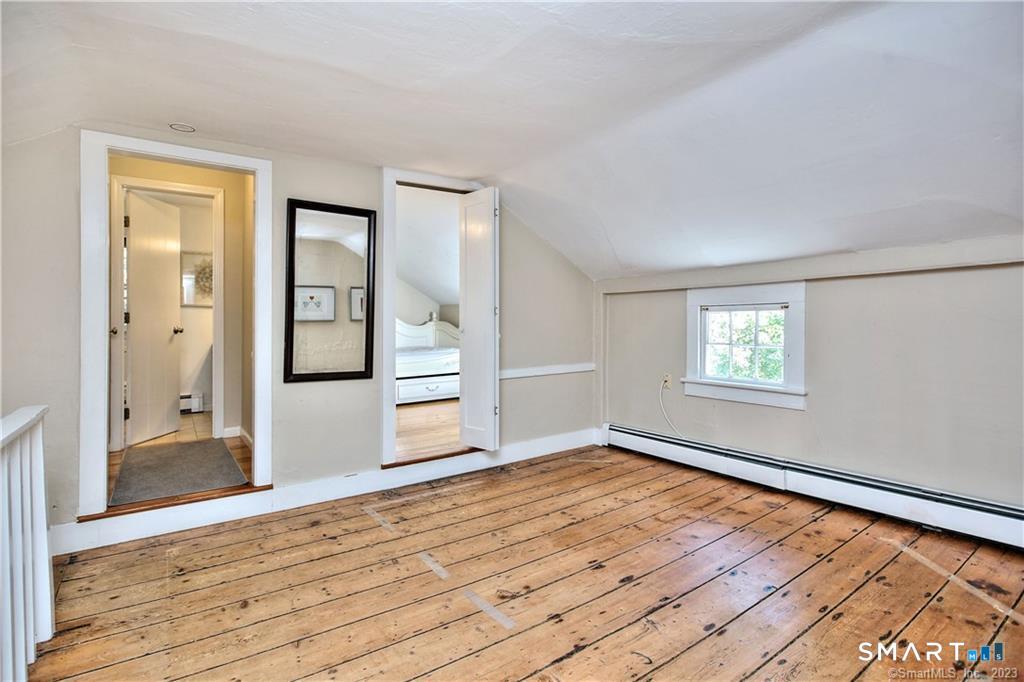 284 Lyons Plain Road