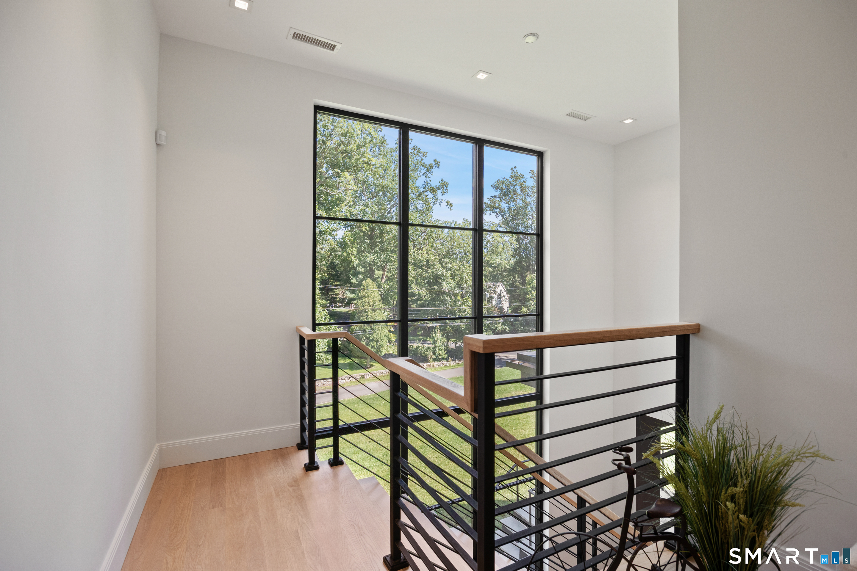 1 Twin Oaks Lane