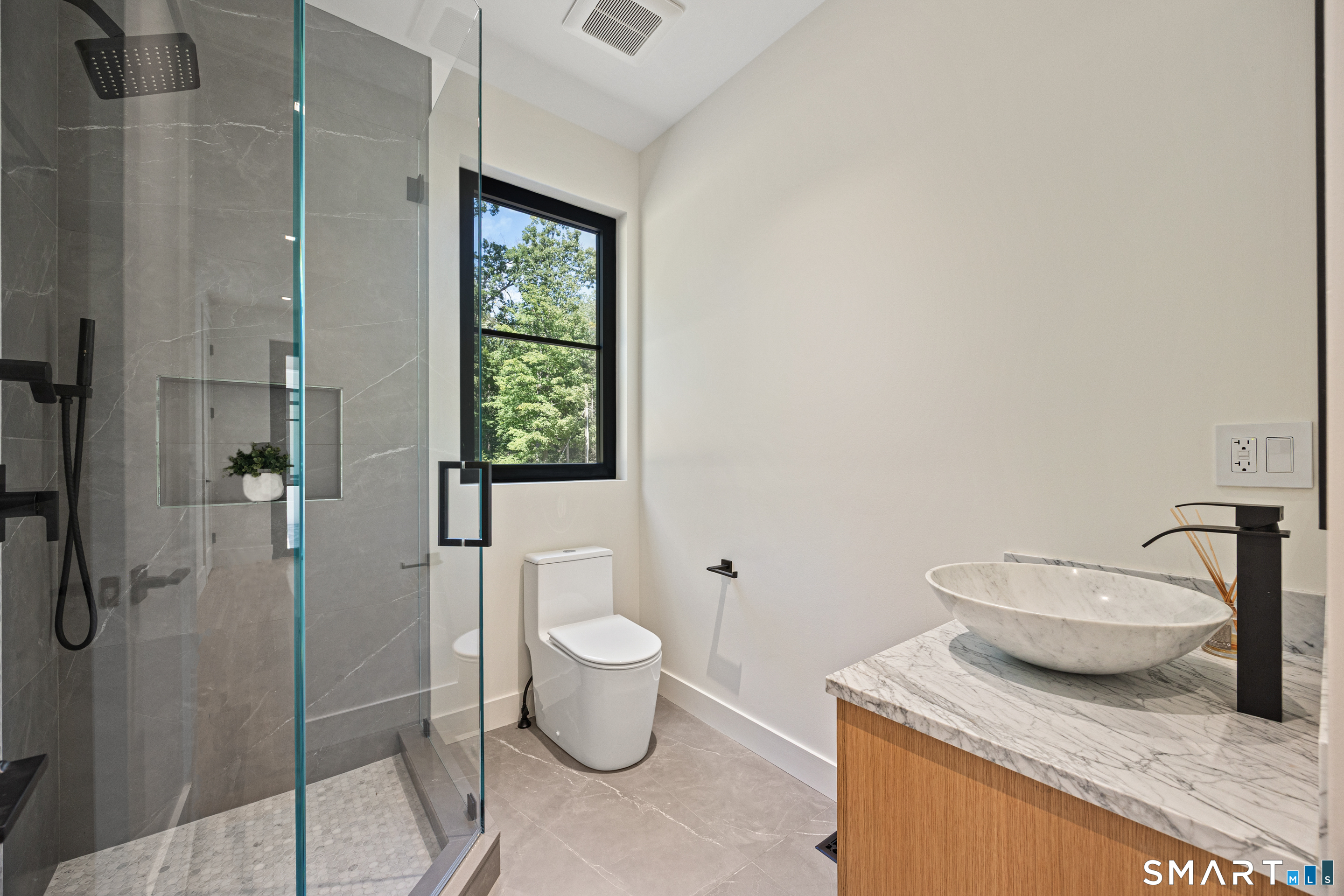 1 Twin Oaks Lane