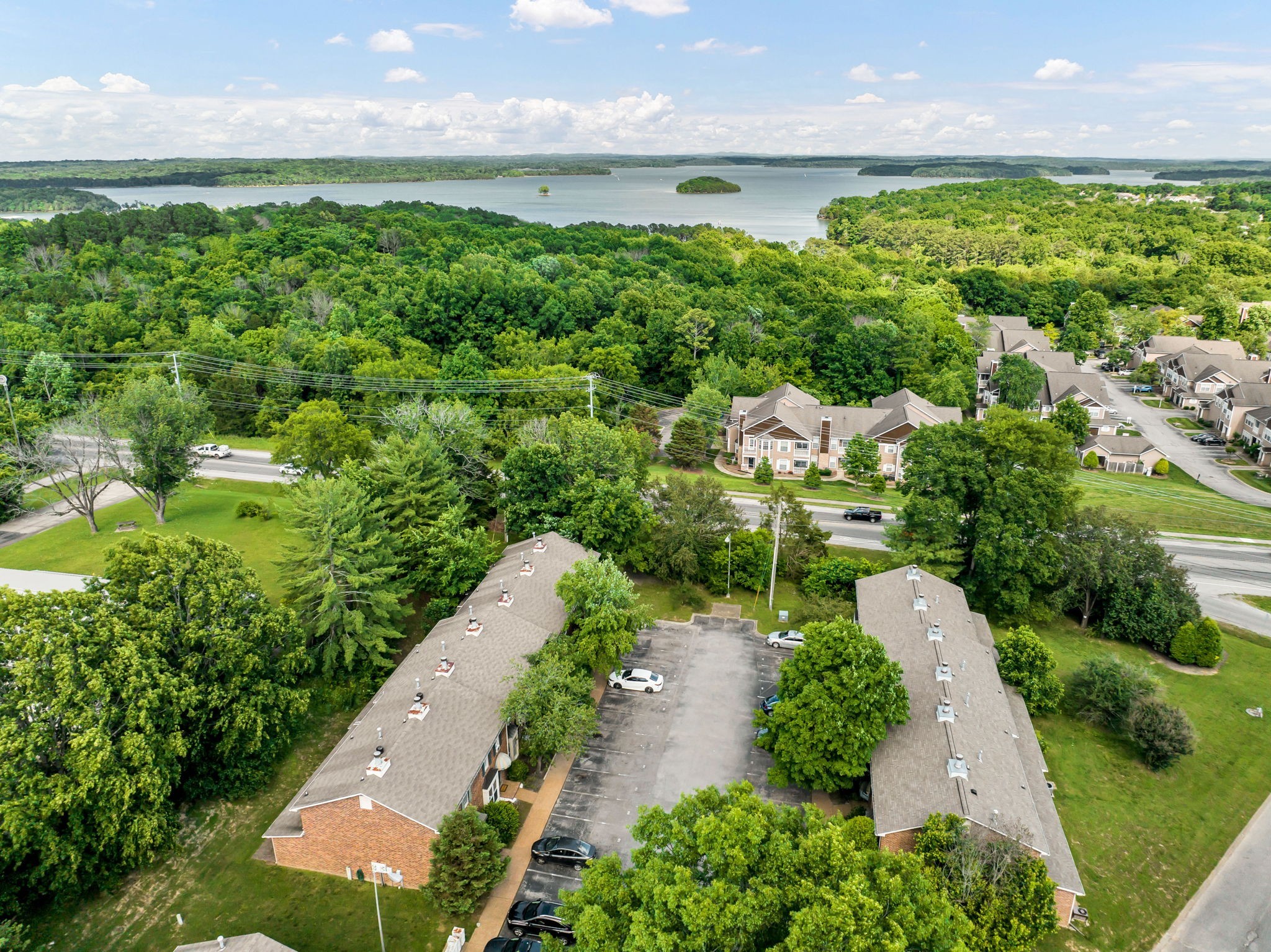 523 Williamsburg Dr