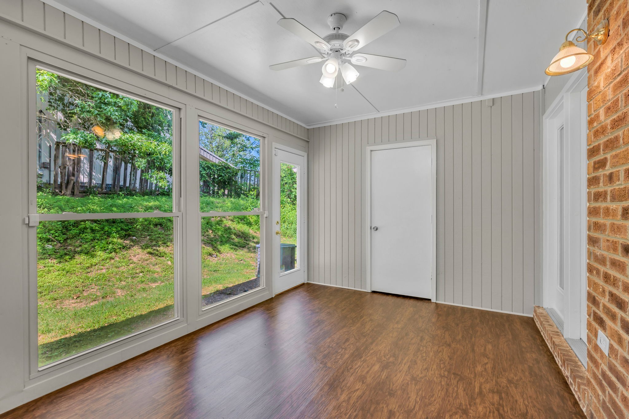 523 Williamsburg Dr
