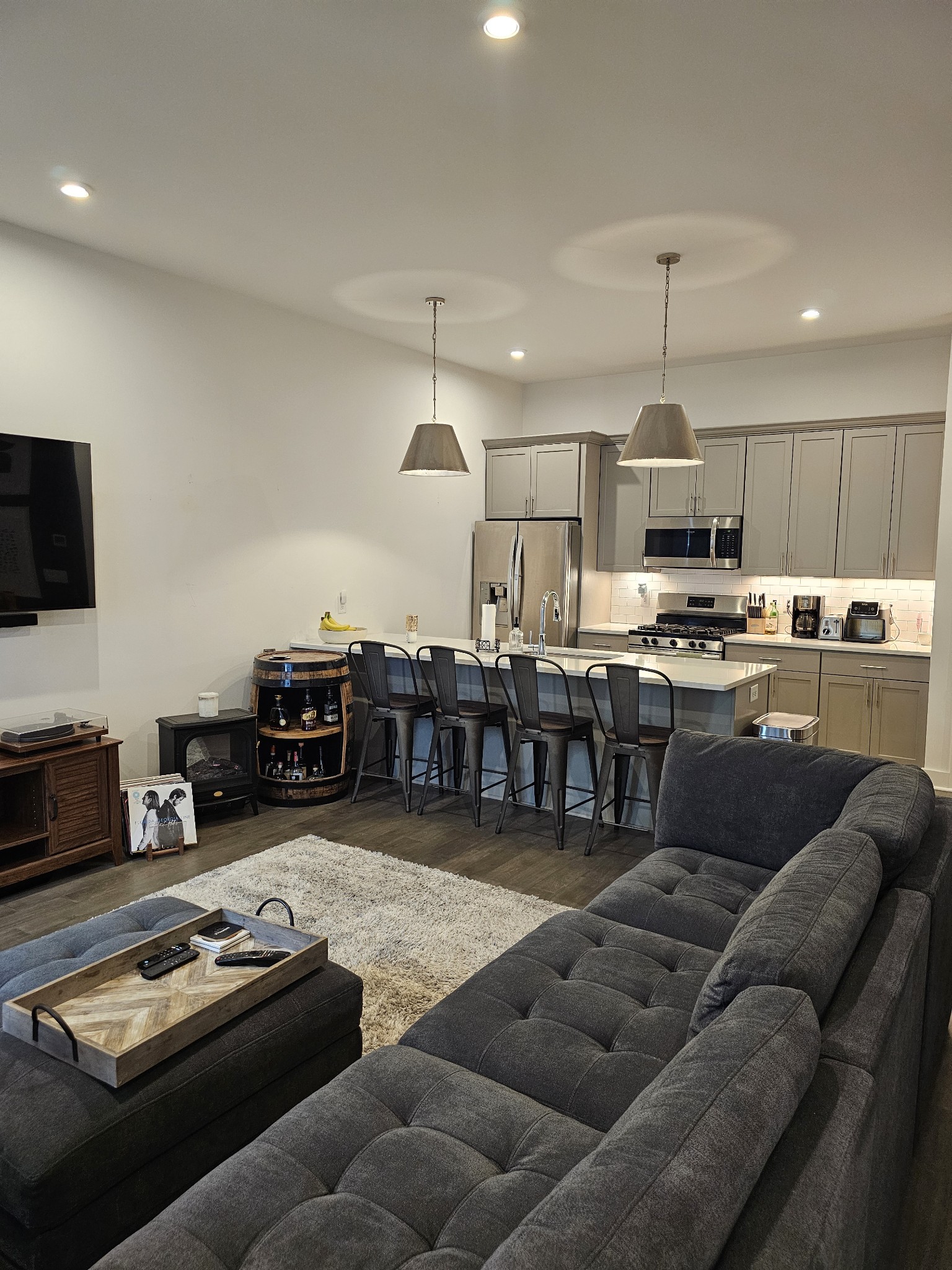 700 James Ave Unit: 21