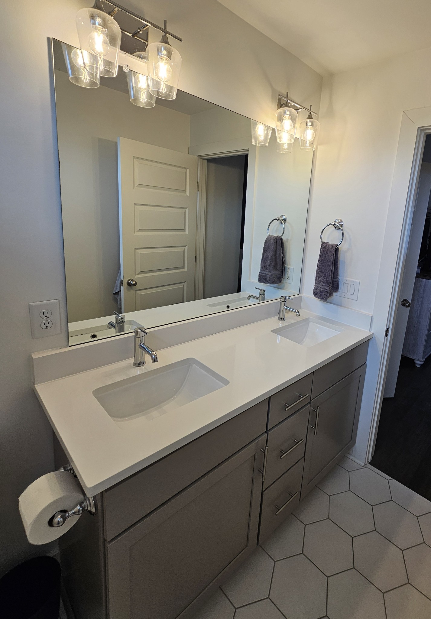 700 James Ave Unit: 21