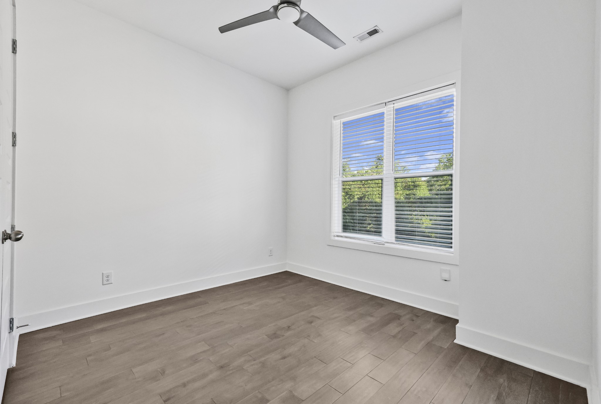 700 James Ave Unit: 21