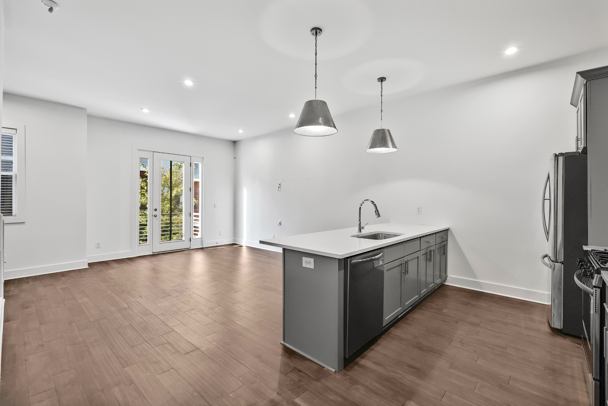 700 James Ave Unit: 21