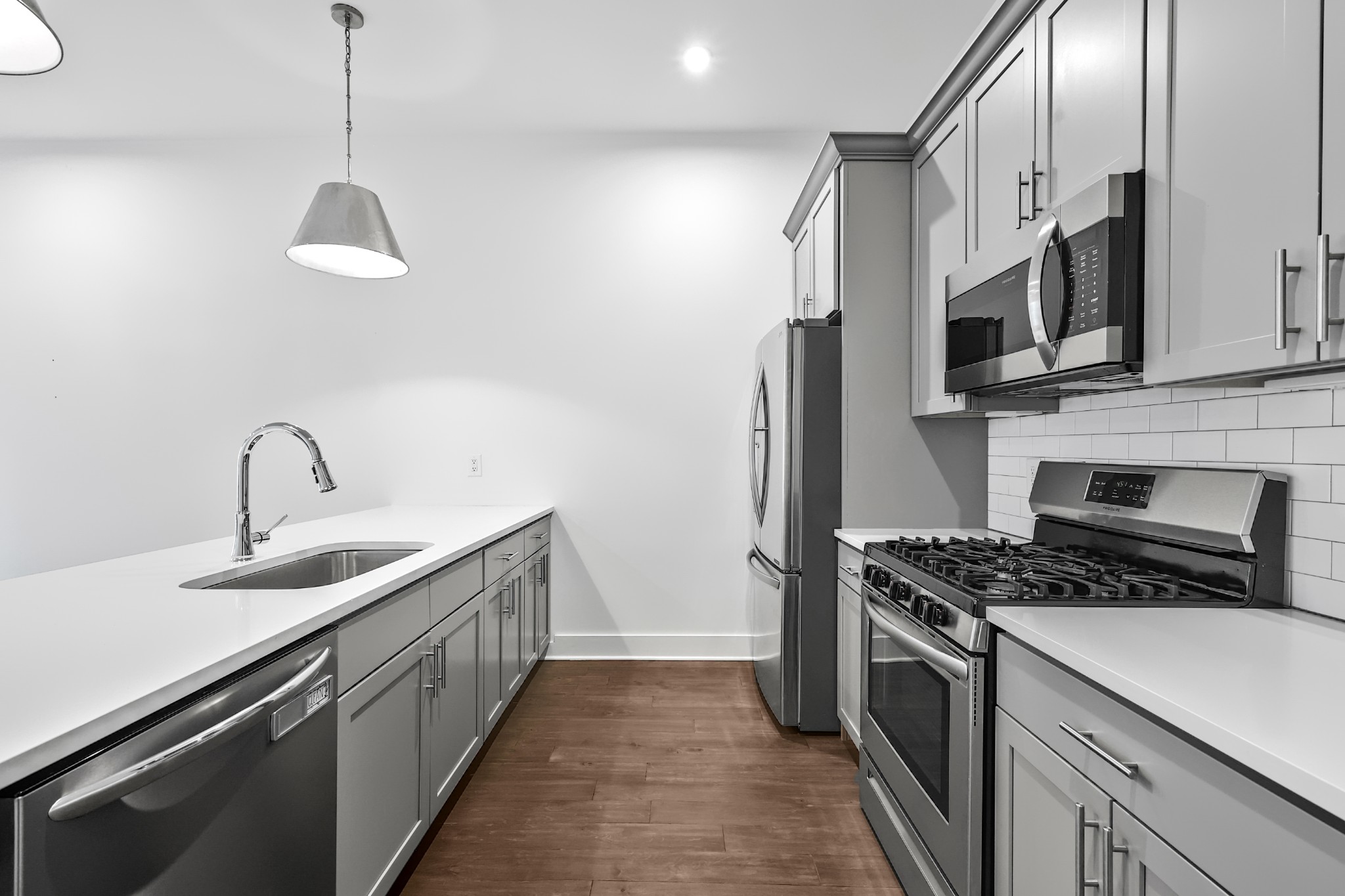 700 James Ave Unit: 21