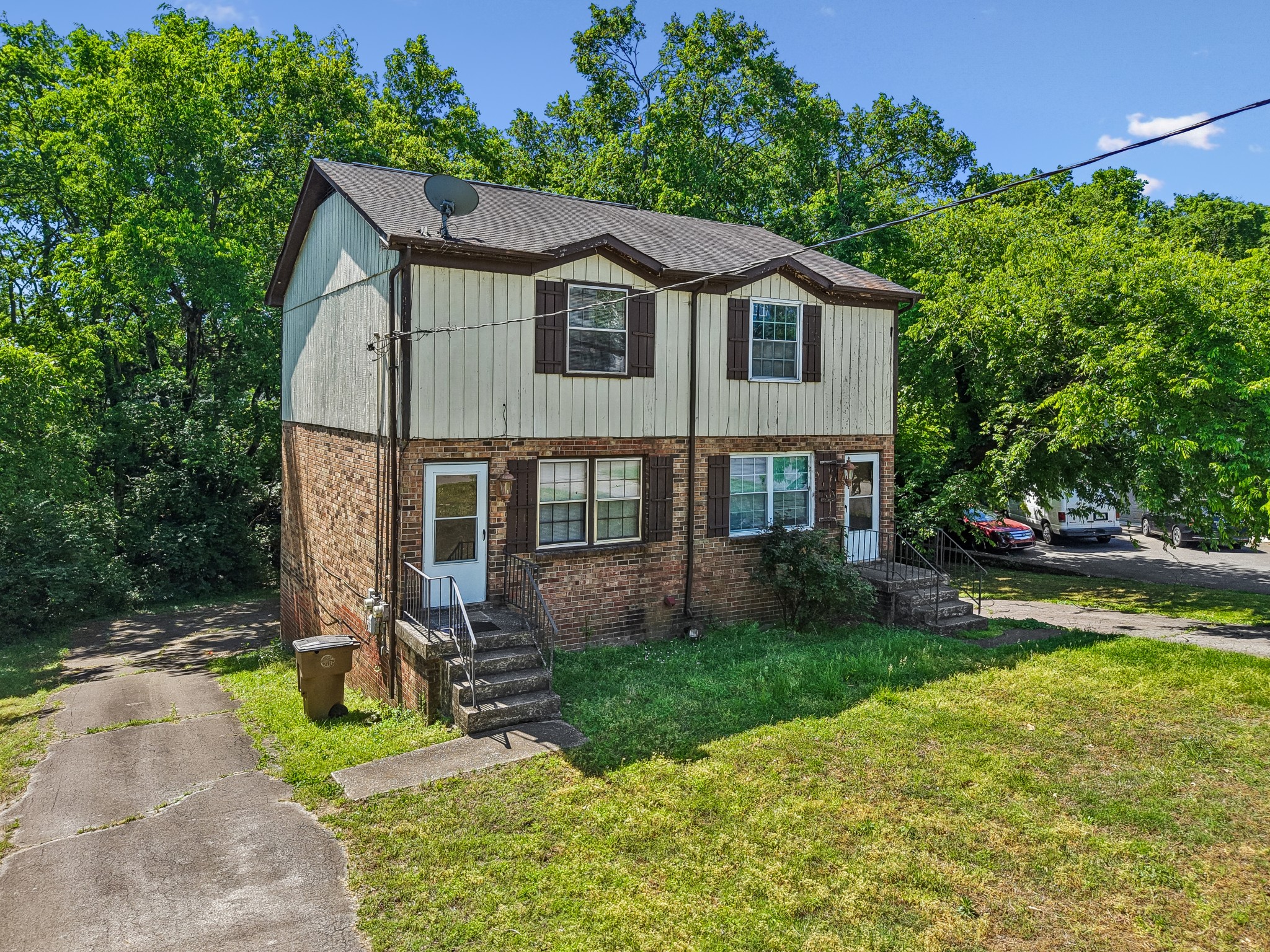 608 Hapwood Dr