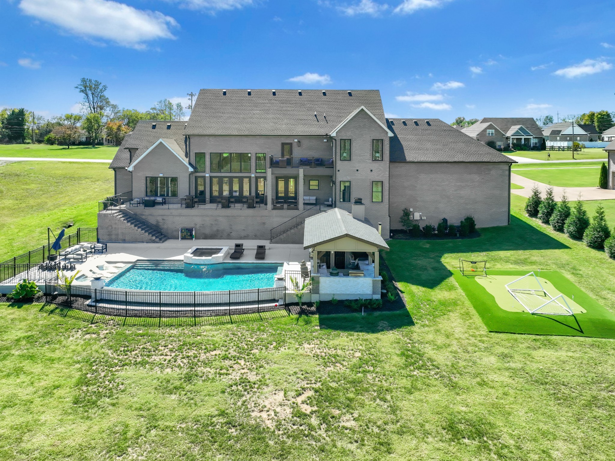 617 Coles Ferry Rd