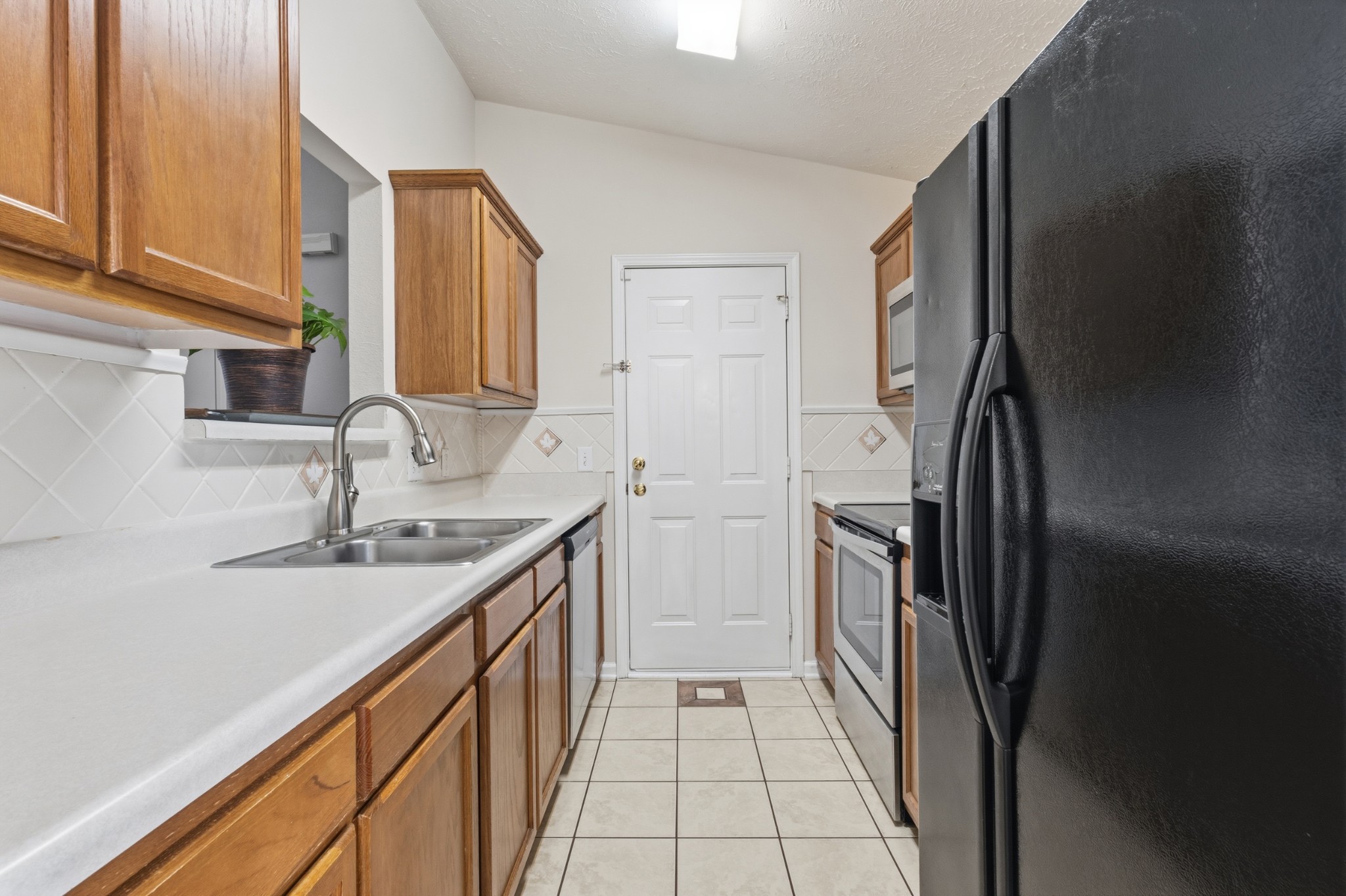 1541 James Gafford Dr