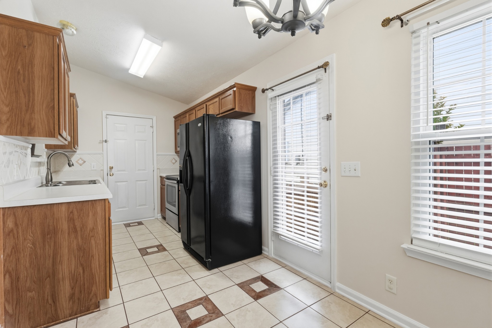 1541 James Gafford Dr