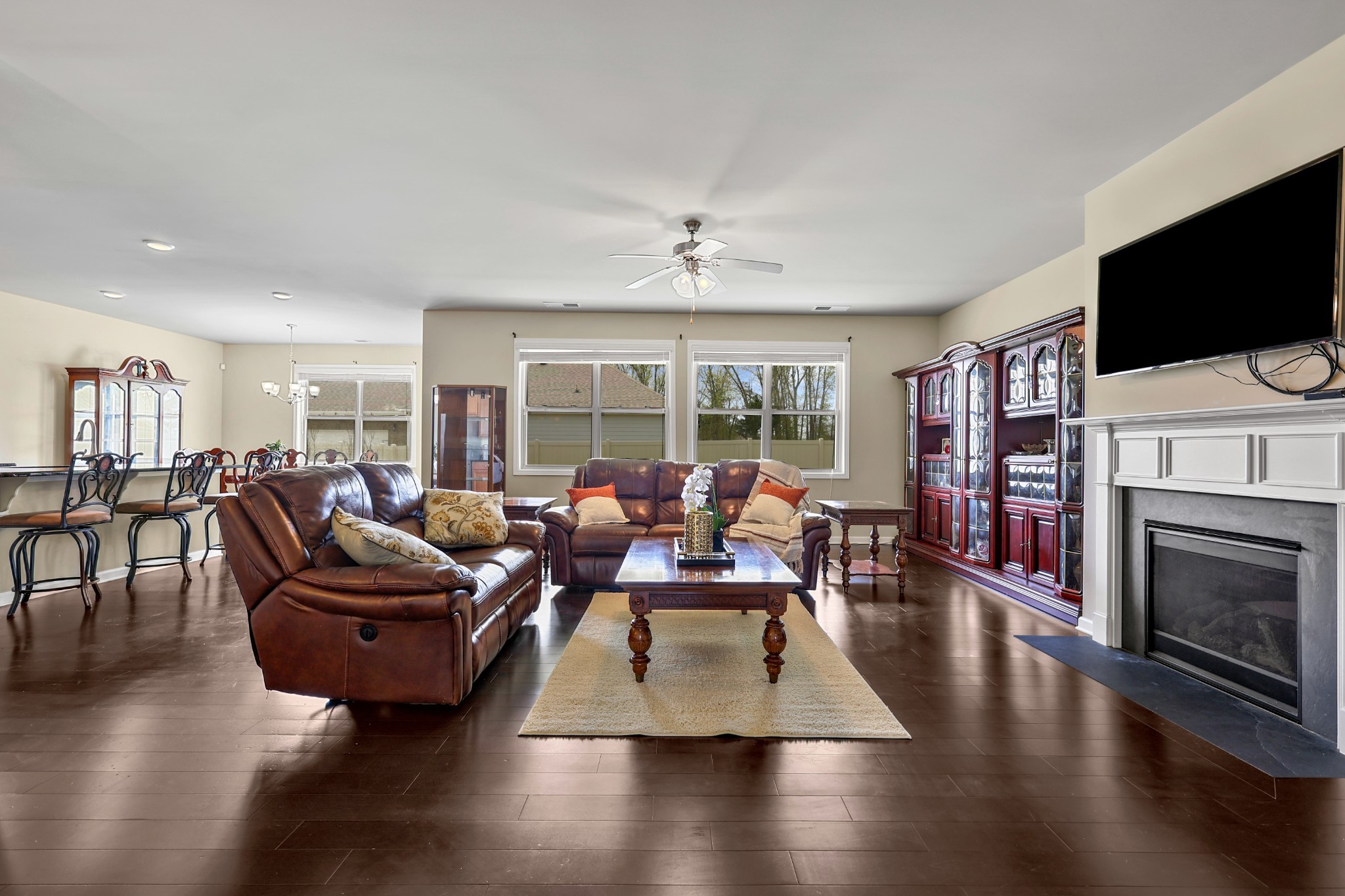 6515 Tulip Tree Dr