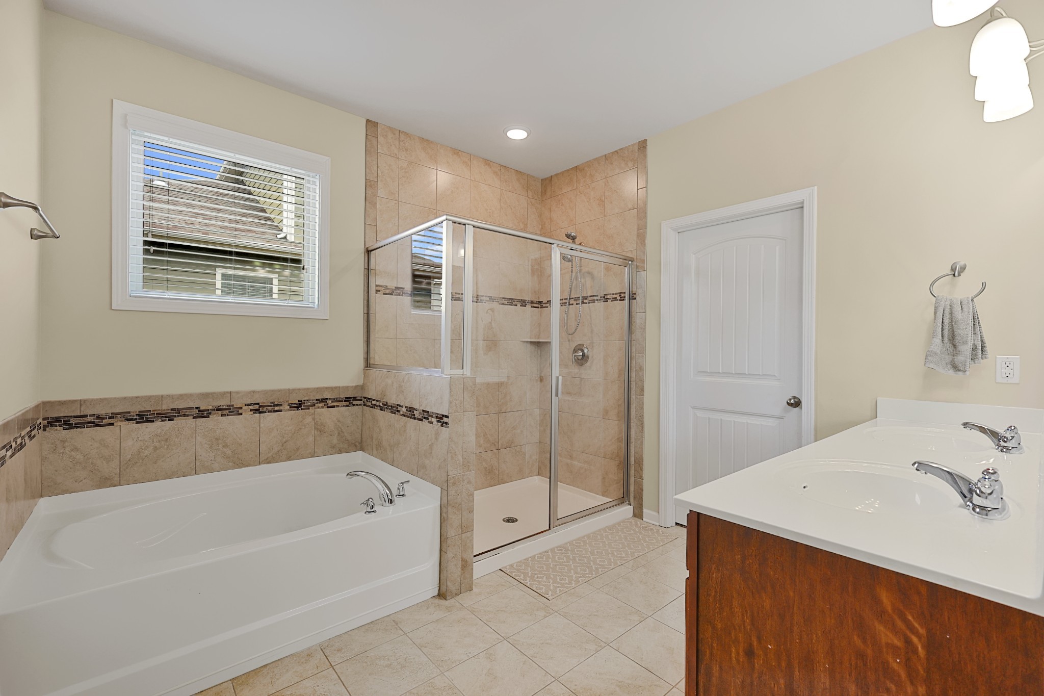 6515 Tulip Tree Dr