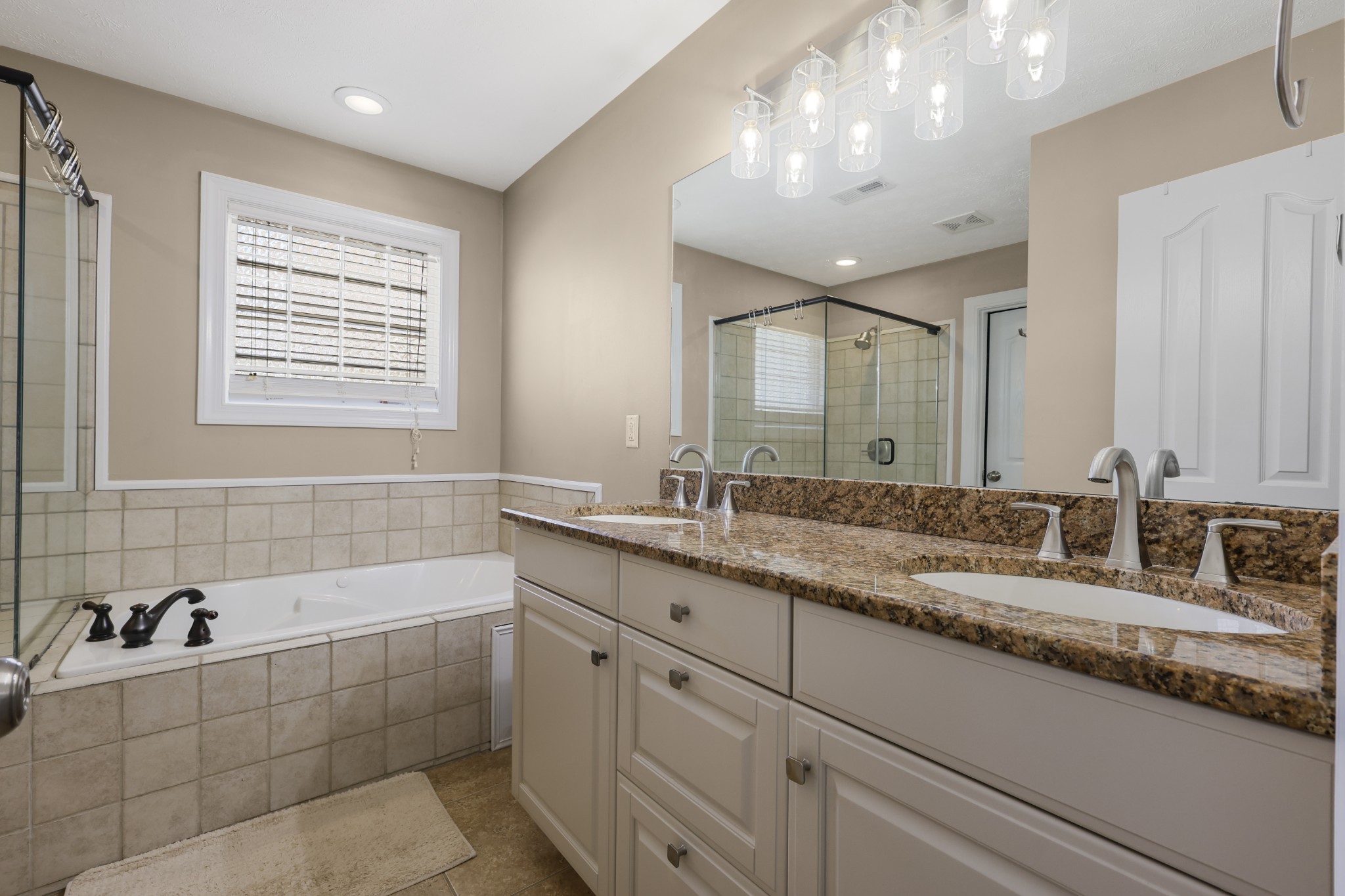 2235 Jasmine Dr