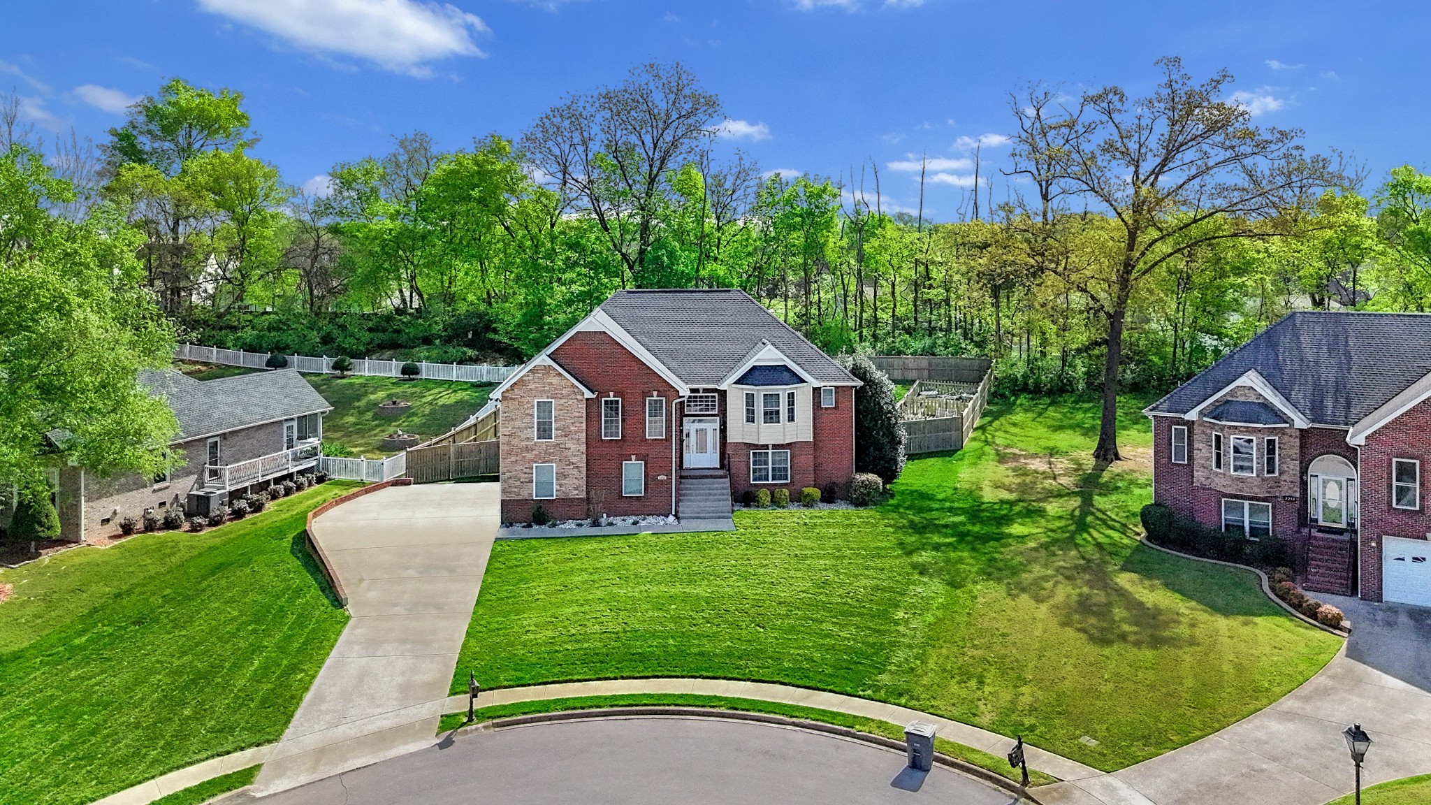 2235 Jasmine Dr