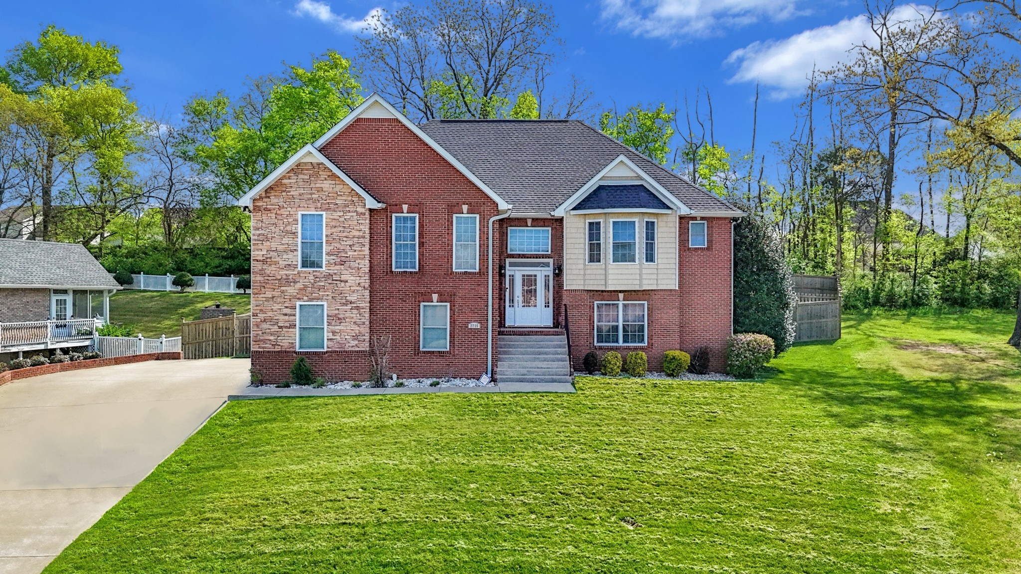 2235 Jasmine Dr