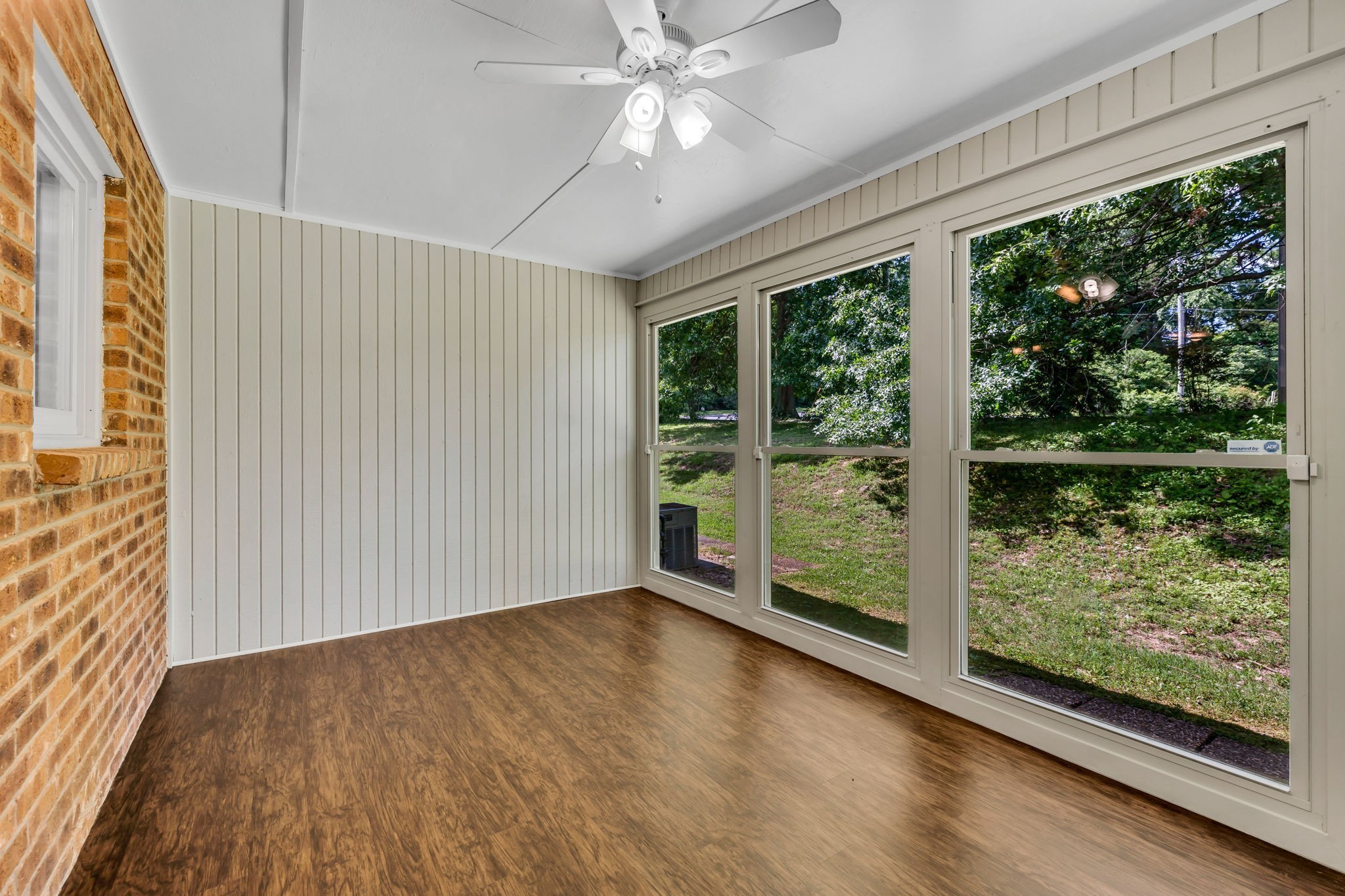 523 Williamsburg Dr