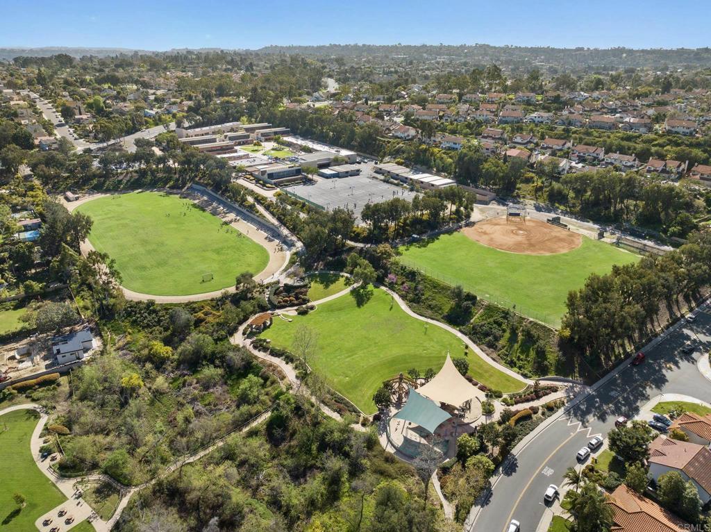 1960 Avenida La Posta